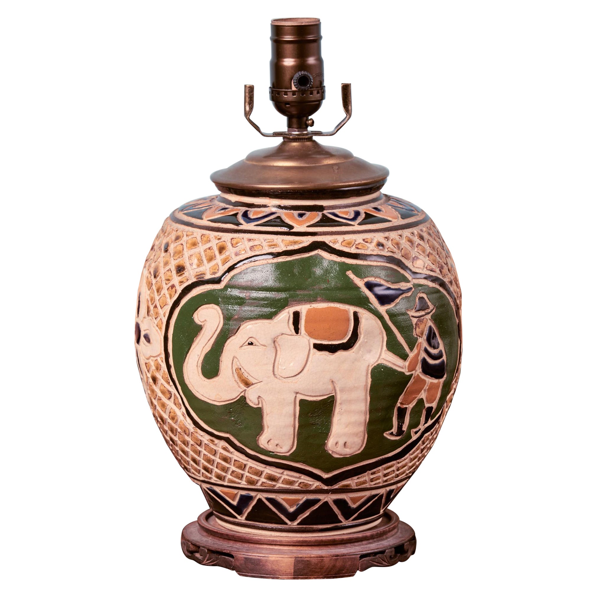 Charmante lampe en forme d'éléphant et de cheval, peinte et fabriquée à la main