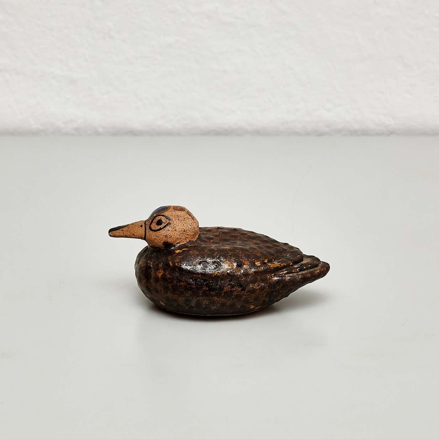 Charming Hand-Painted Ceramic Duck Sculpture - Naif Primitive Art, circa 1940 In Good Condition For Sale In Barcelona, ES