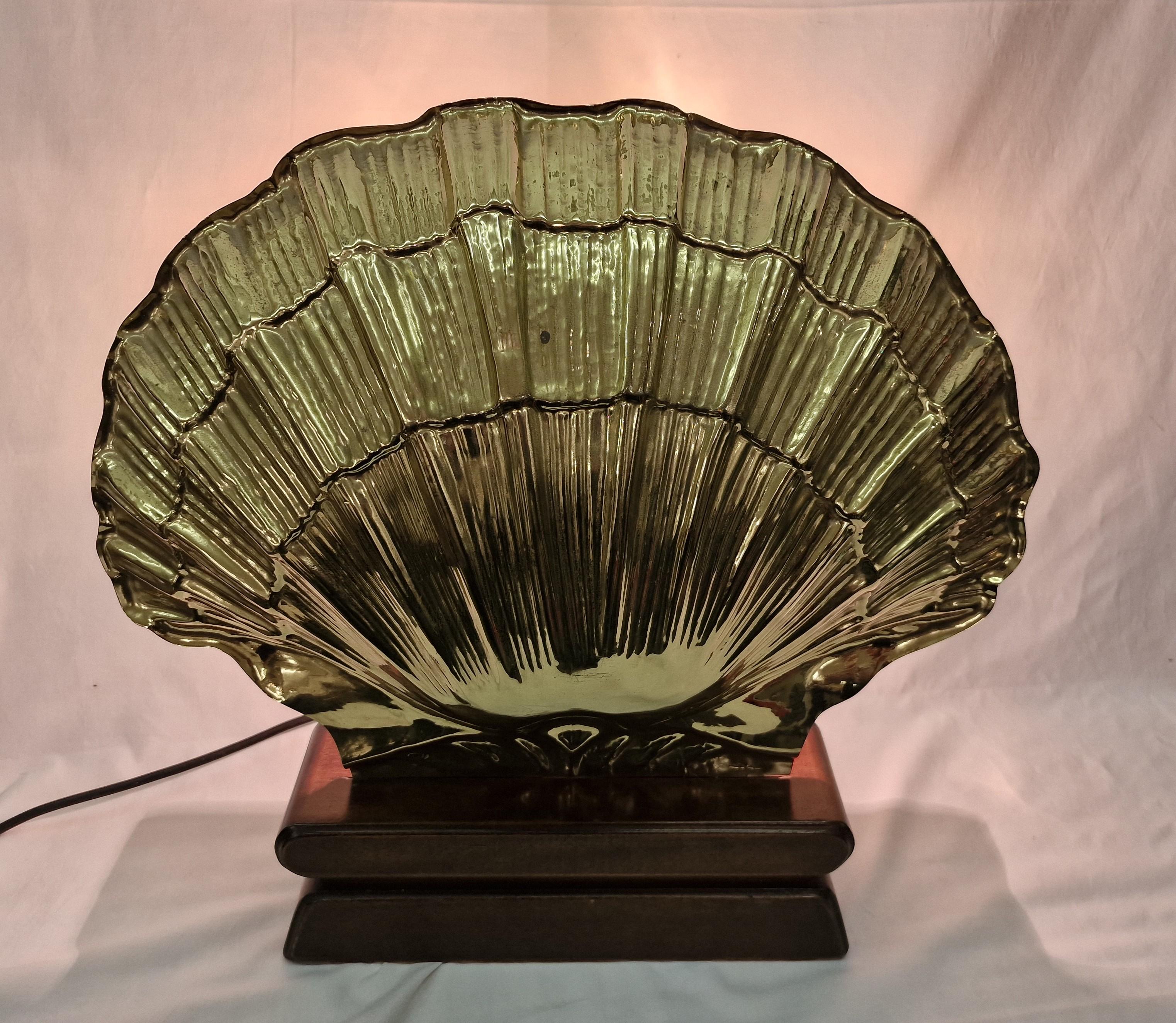 Charming huge table shell lamp, venus, metal, wood, Mid-Century Design, Italy For Sale 5