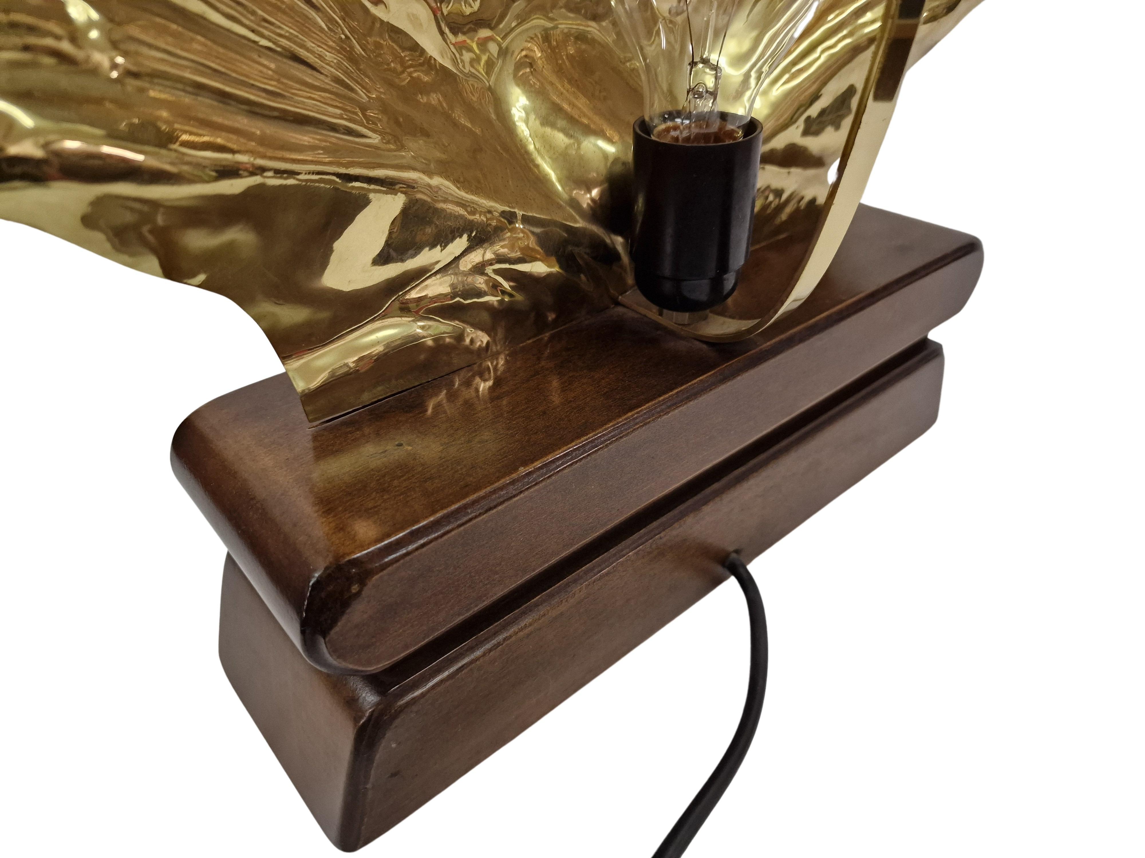 Charming huge table shell lamp, venus, metal, wood, Mid-Century Design, Italy In Good Condition For Sale In Wien, AT