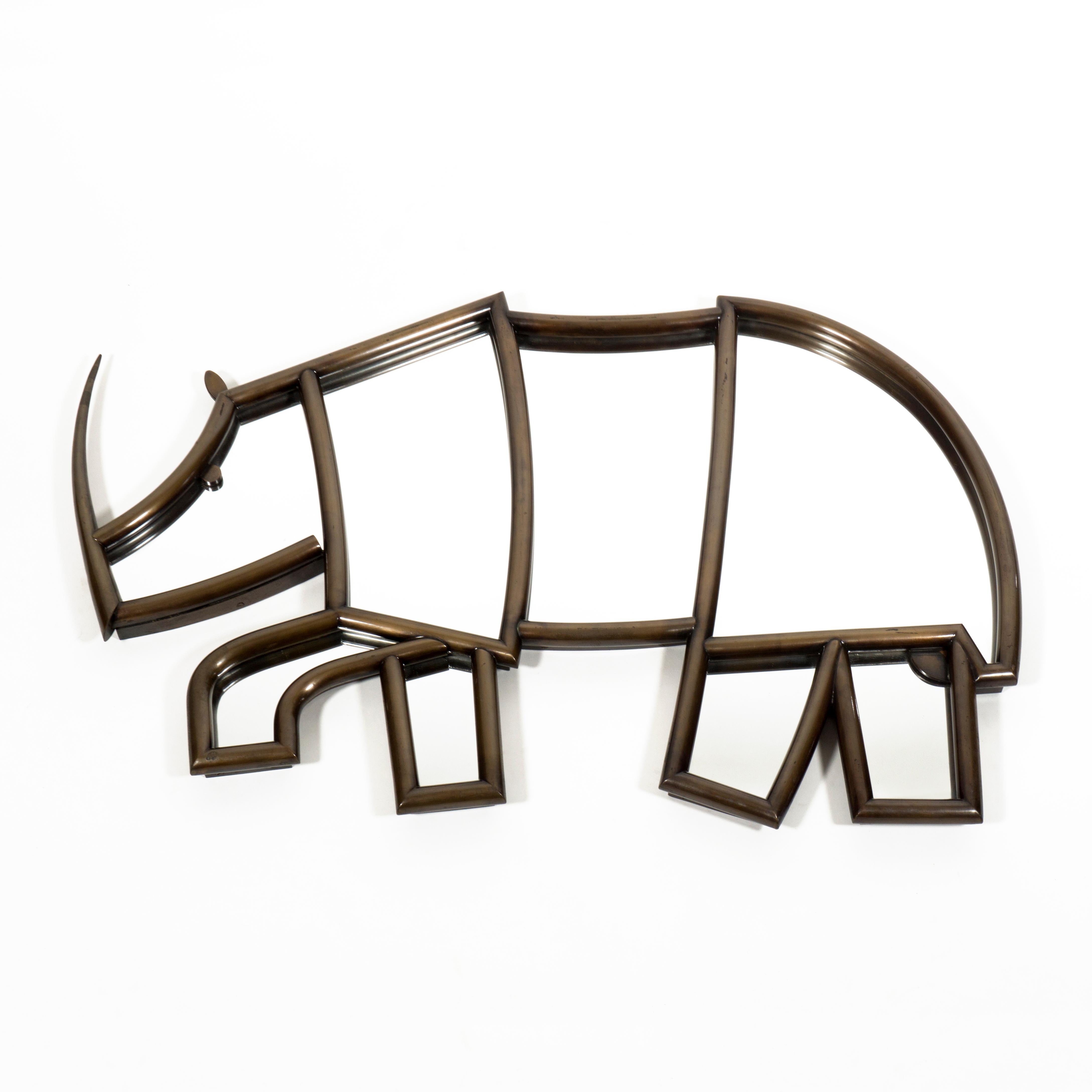 Charmante italienischen 1950er Jahre Mid Century Bronze Messing Rhino geformt Spiegel (Moderne der Mitte des Jahrhunderts) im Angebot