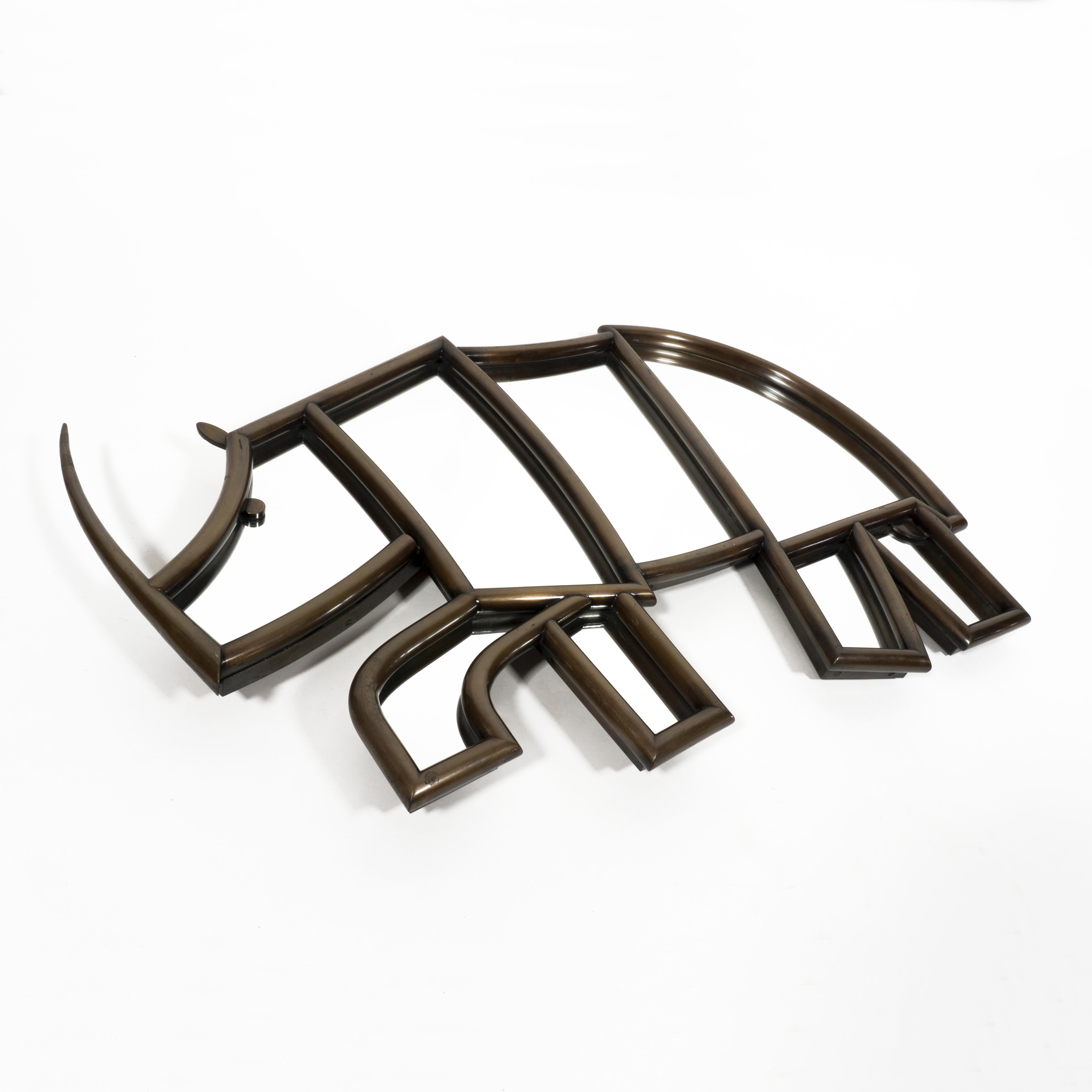 Charming Italian 1950s Mid Century Bronze Brass Rhino Shaped Mirror In Good Condition For Sale In Regensburg, DE