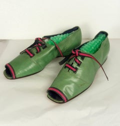 Charmantes chaussures italiennes à bout ouvert du milieu du siècle dernier