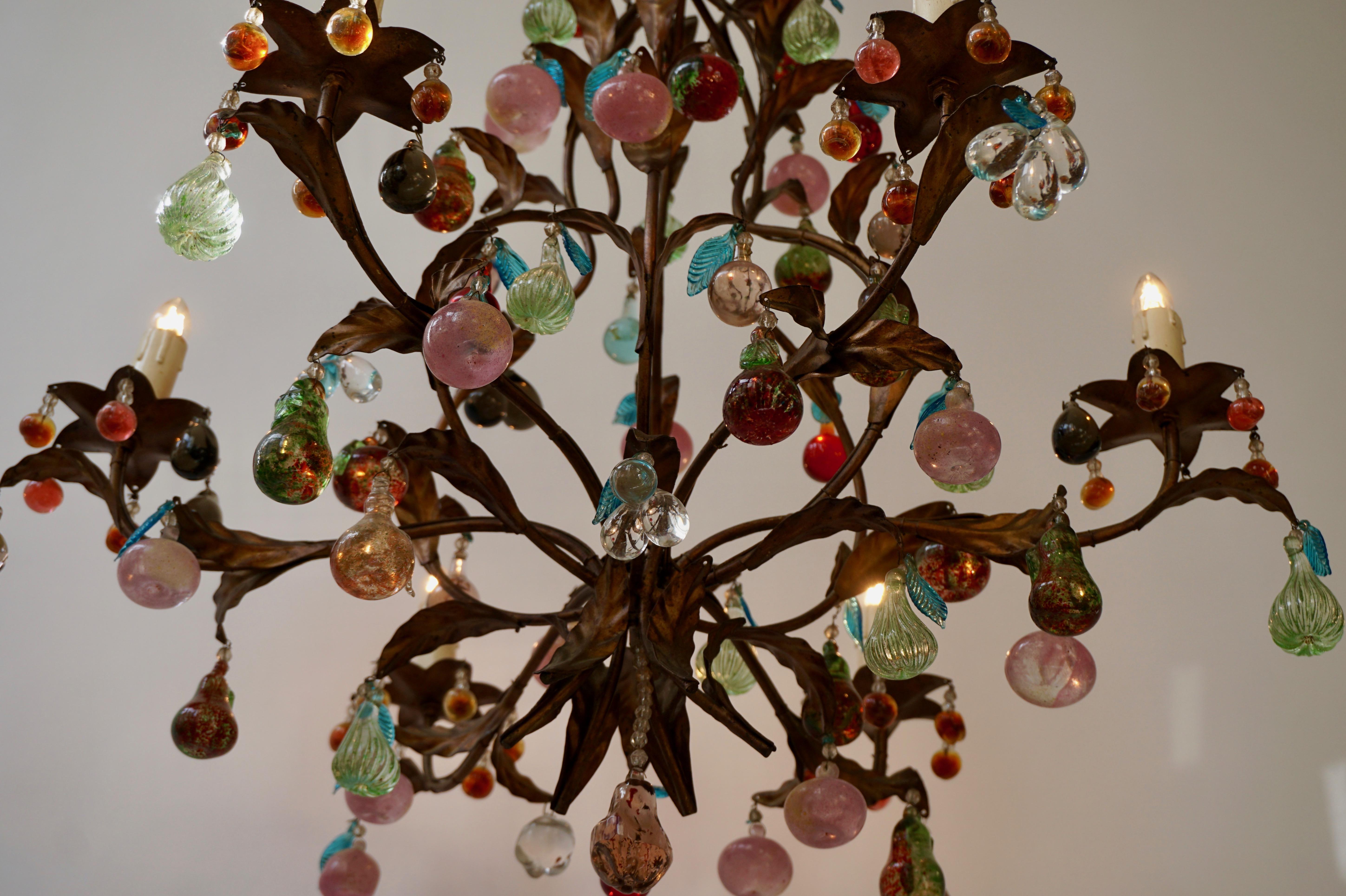 Charming Italian Murano Chandelier with Fruit Pendants in Colored Glass In Good Condition In Antwerp, BE