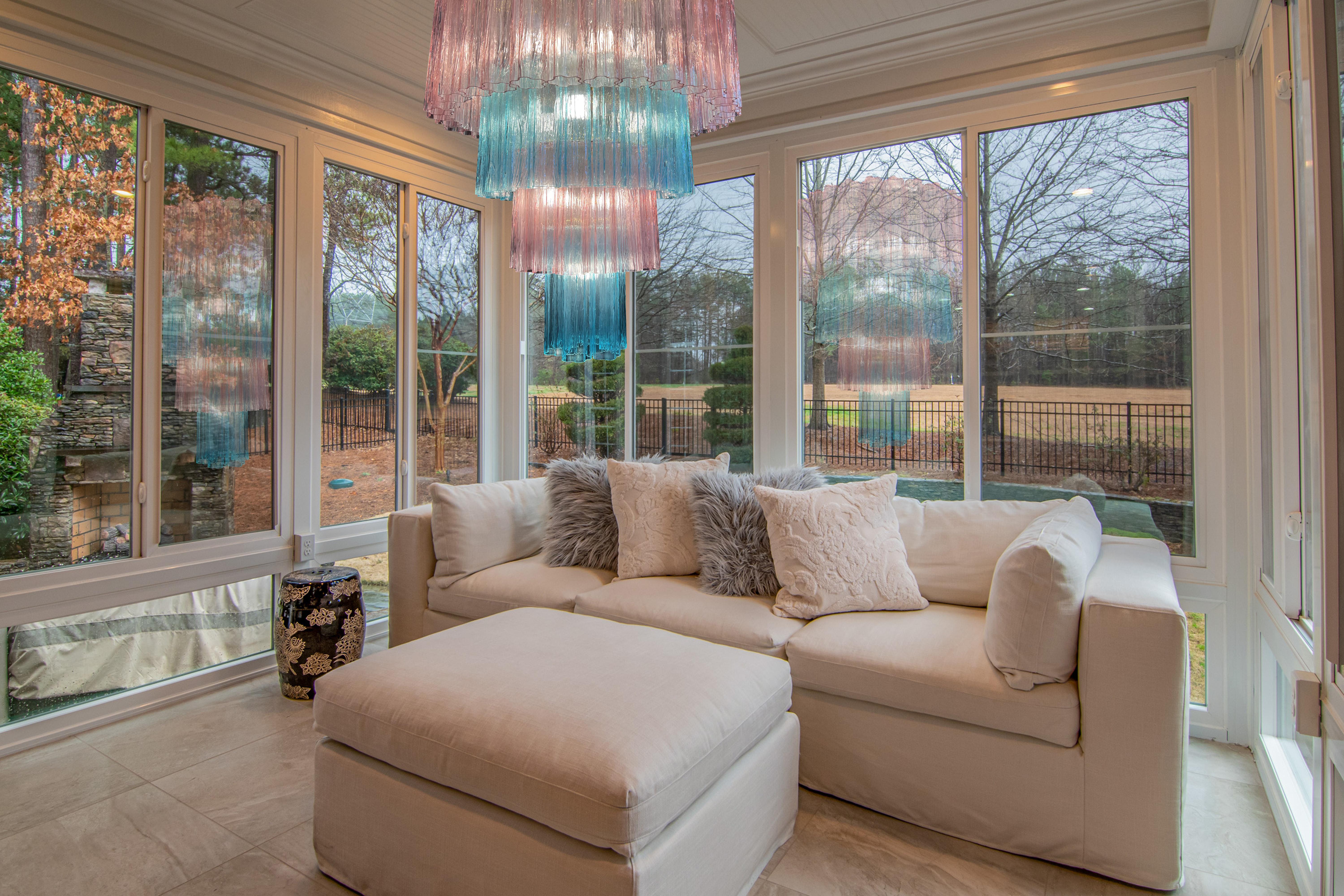 Charming  Italian Pink an Blue Chandelier by Valentina Planta, Murano (Italienisch) im Angebot