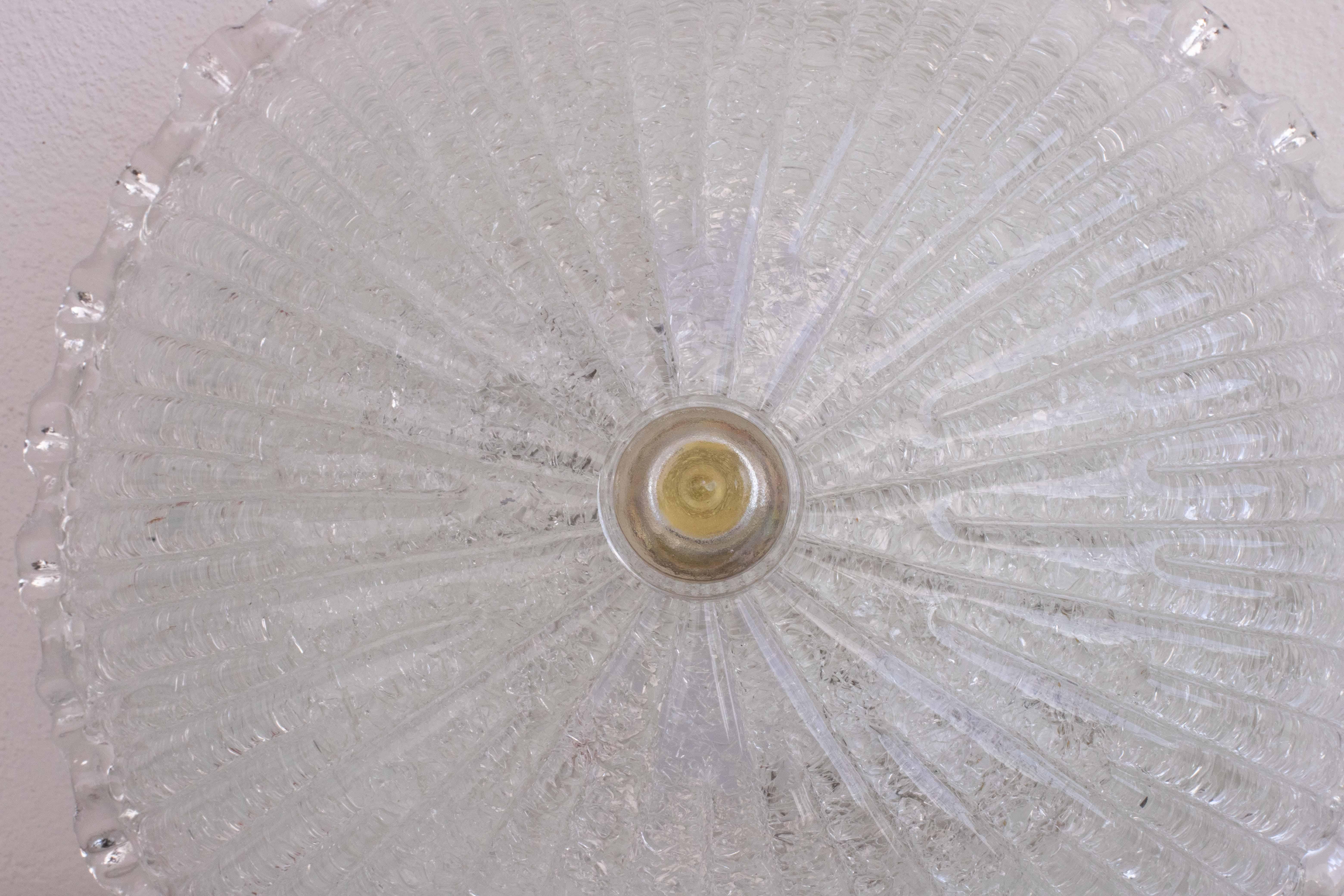 Fine XX secolo Incantevole plafoniera italiana in vetro di Murano trasparente, Murano, 1970 in vendita