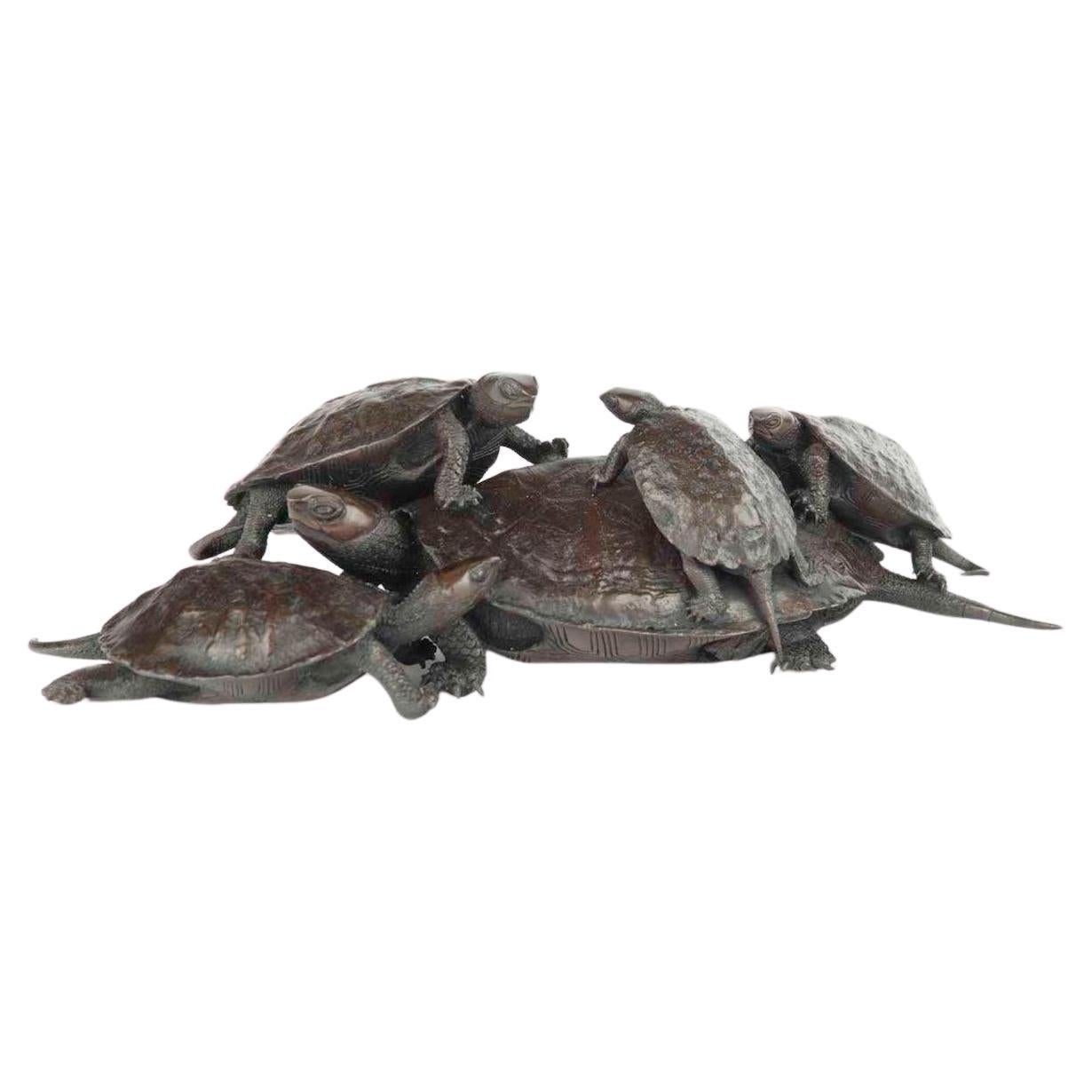 Charmanter japanischer Schildkröten-Okimono aus Bronze von Seimin