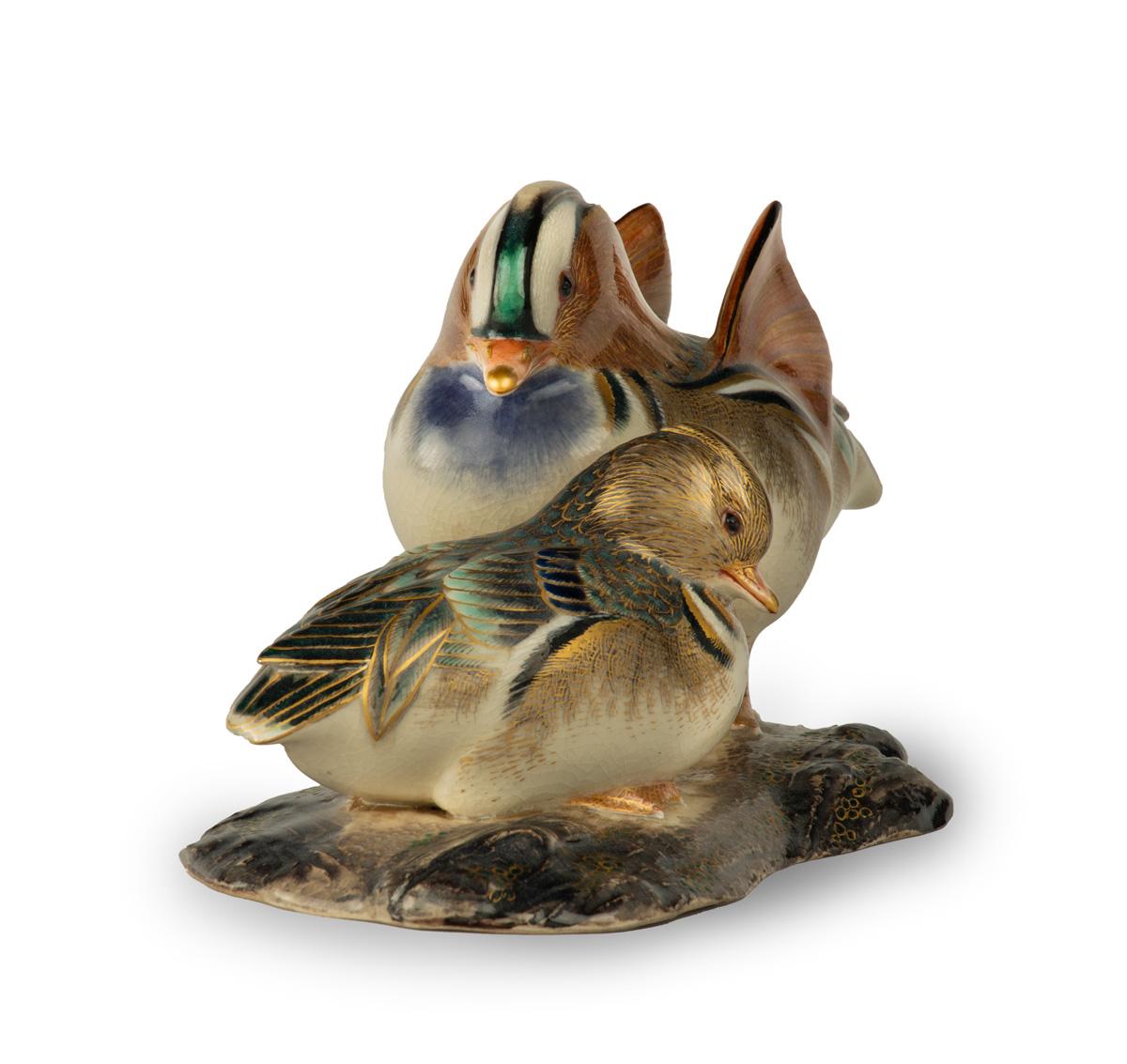 Ceramic Charming Japanese Okimono Mandarin Ducks - Makuzu Kozan II For Sale