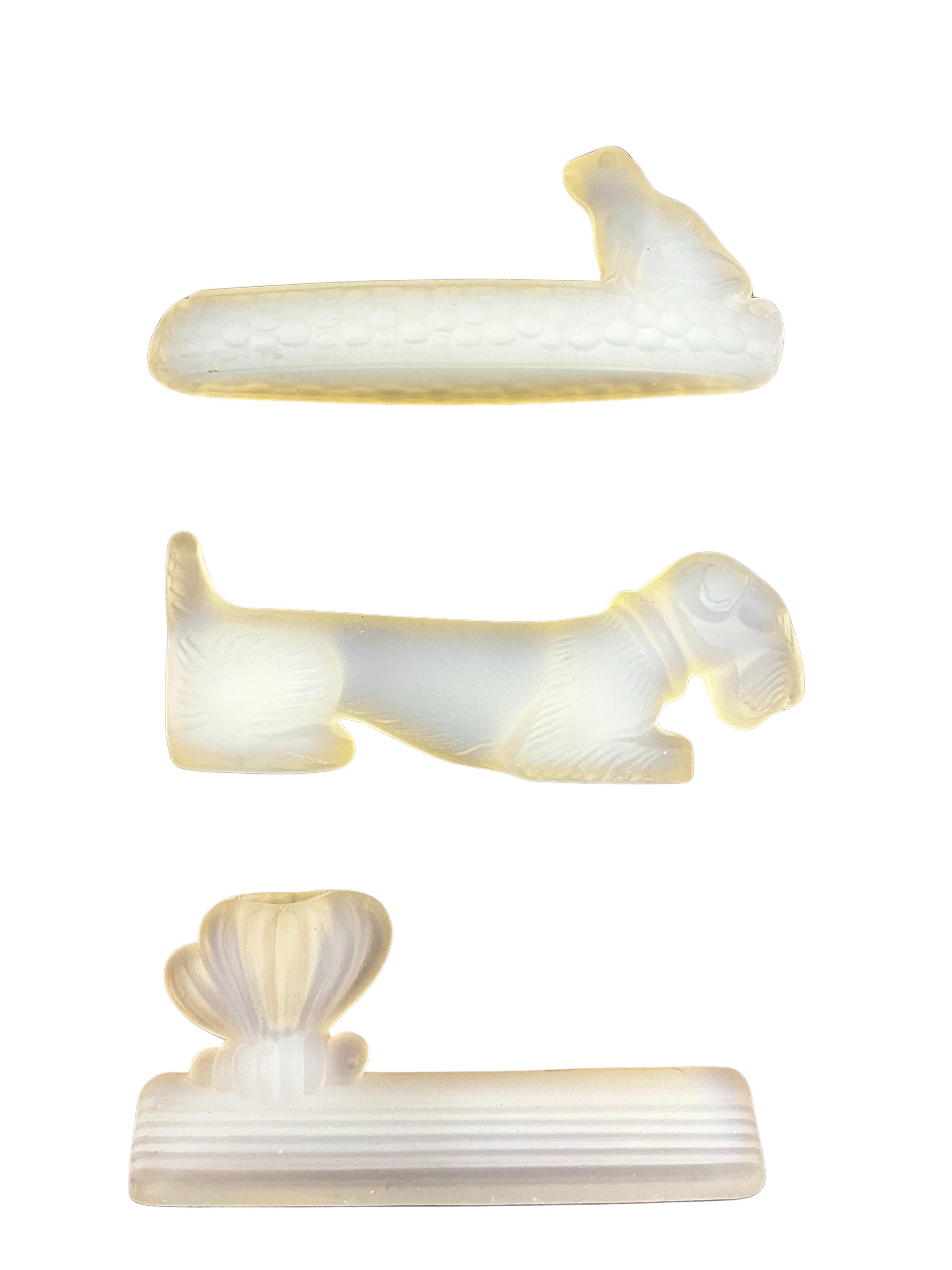 Charmante Messerablagen, opalisierendes Opalglas, Sabino Art Glass, 1920er Jahre, Frankreich im Angebot 2