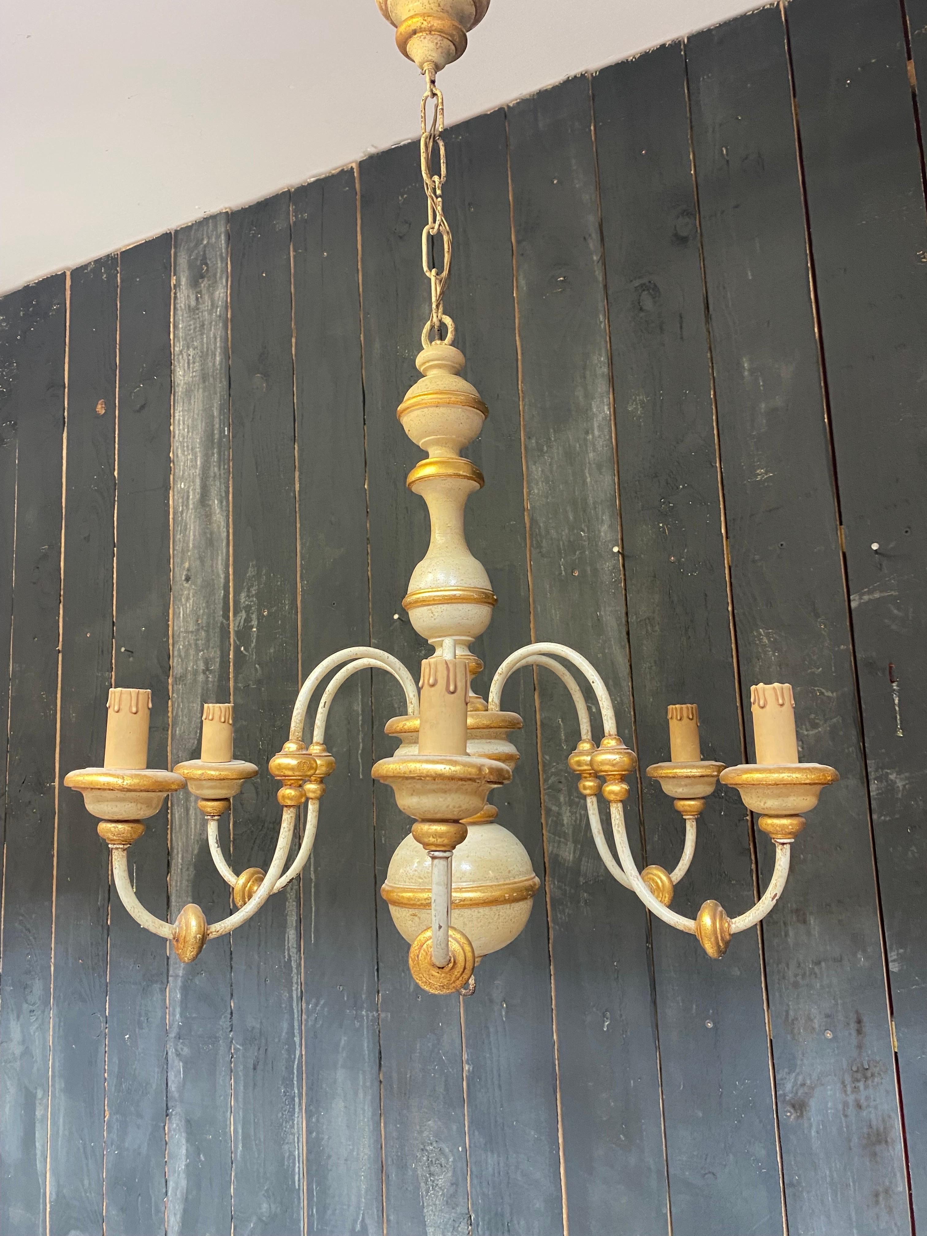 Charming Little Neo Romantic Chandelier in Patinated Wood circa 1960 For Sale 4