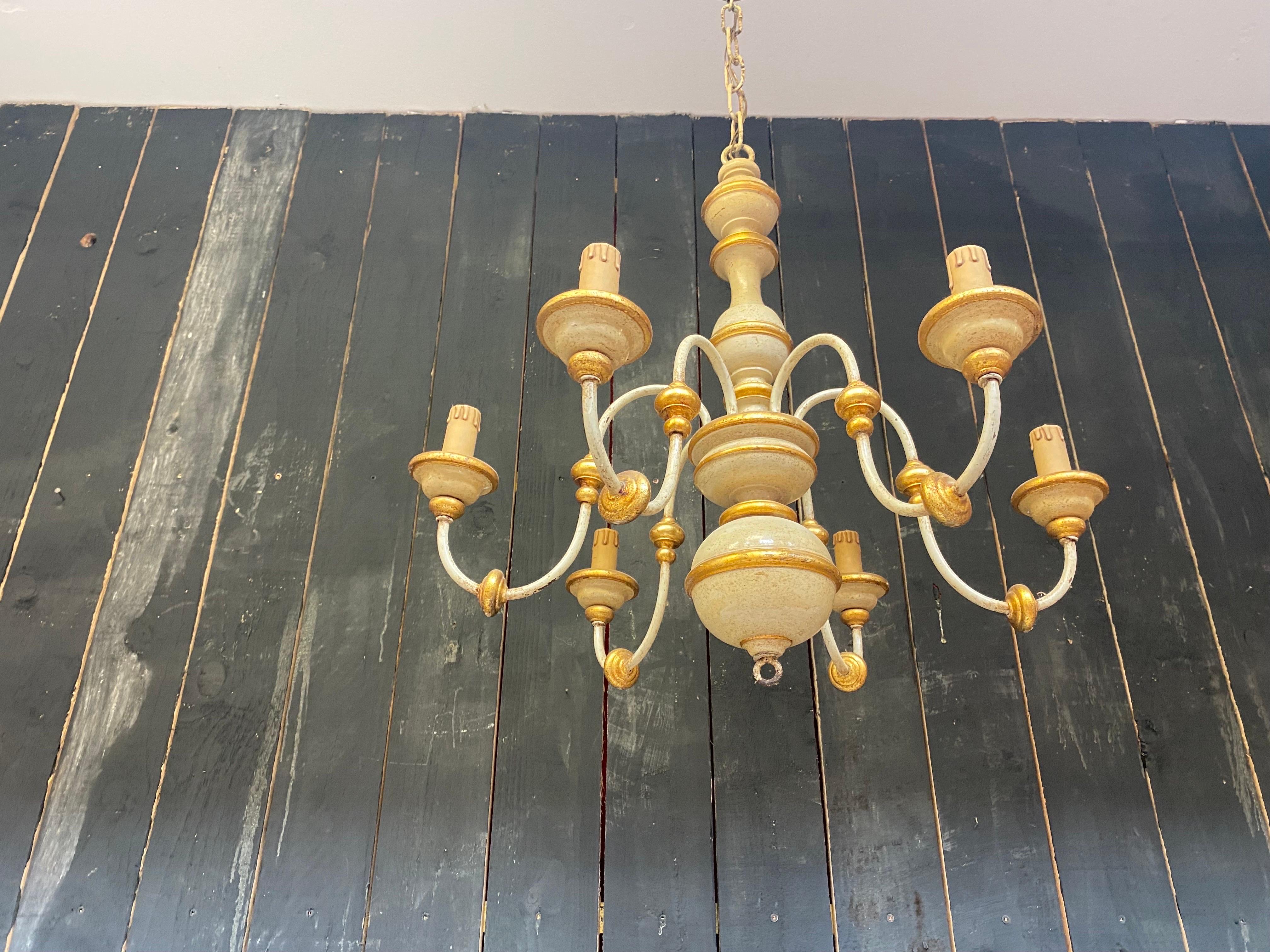 Mid-20th Century Charming Little Neo Romantic Chandelier in Patinated Wood circa 1960 For Sale