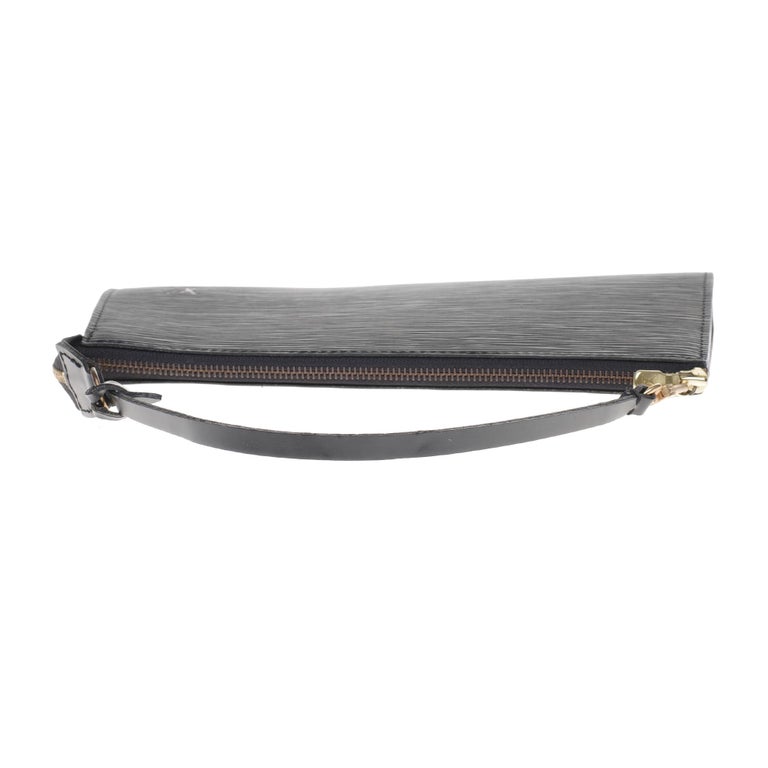 Charming Louis Vuitton Clutch in black épi leather, gold hardware at 1stDibs
