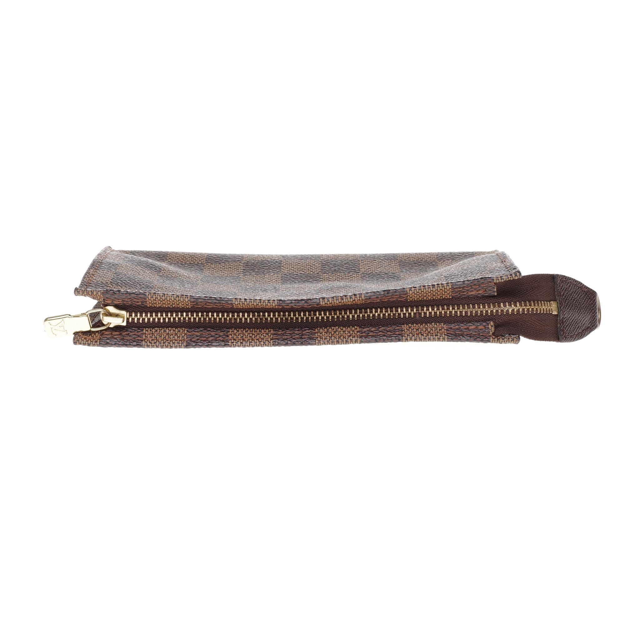 Charming Louis Vuitton Make-Up bag in brown coated canvas 3