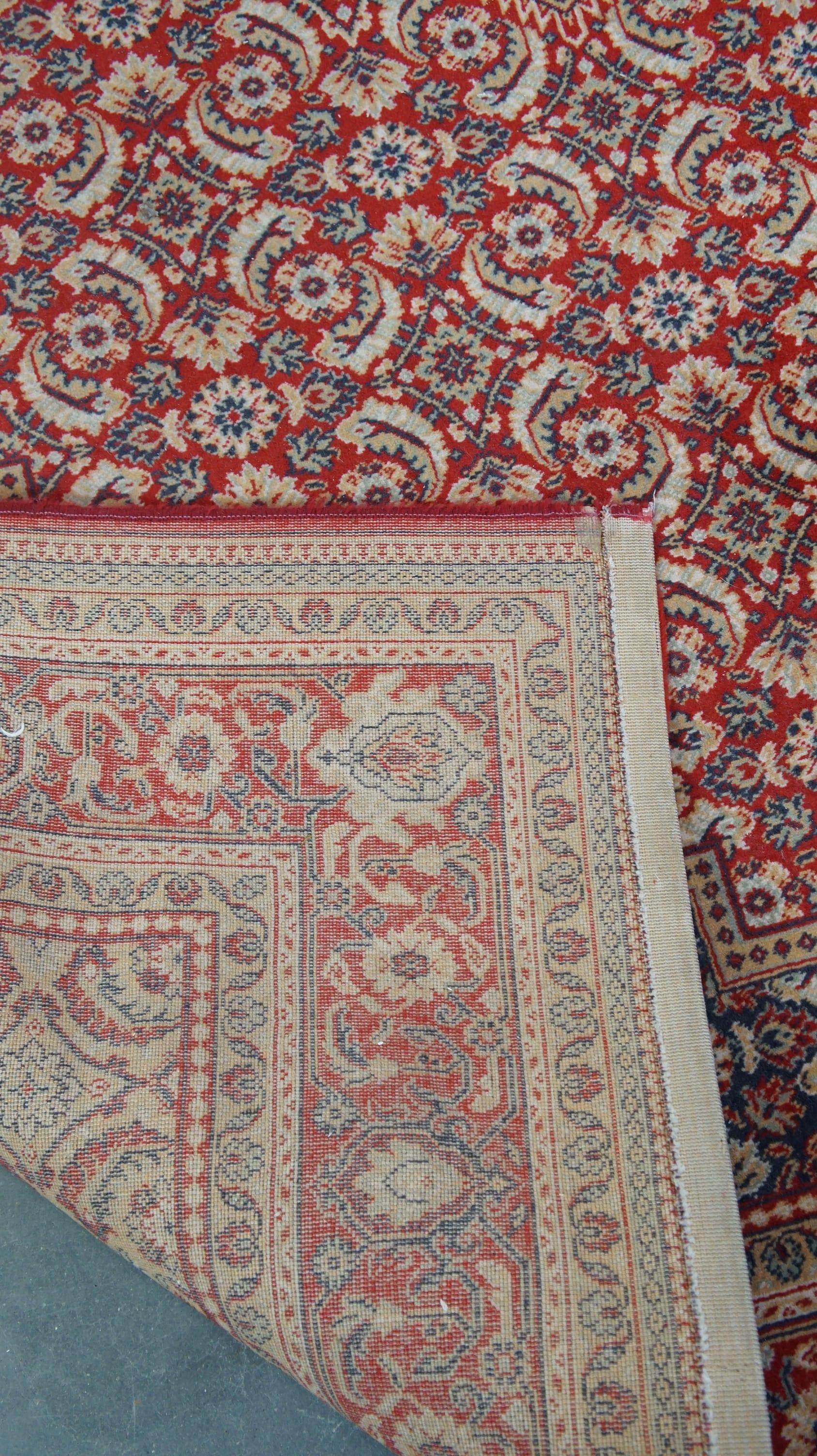 Encantadora alfombra de estilo oriental principalmente roja con bonitos dibujos 301x199cm Algodón en venta