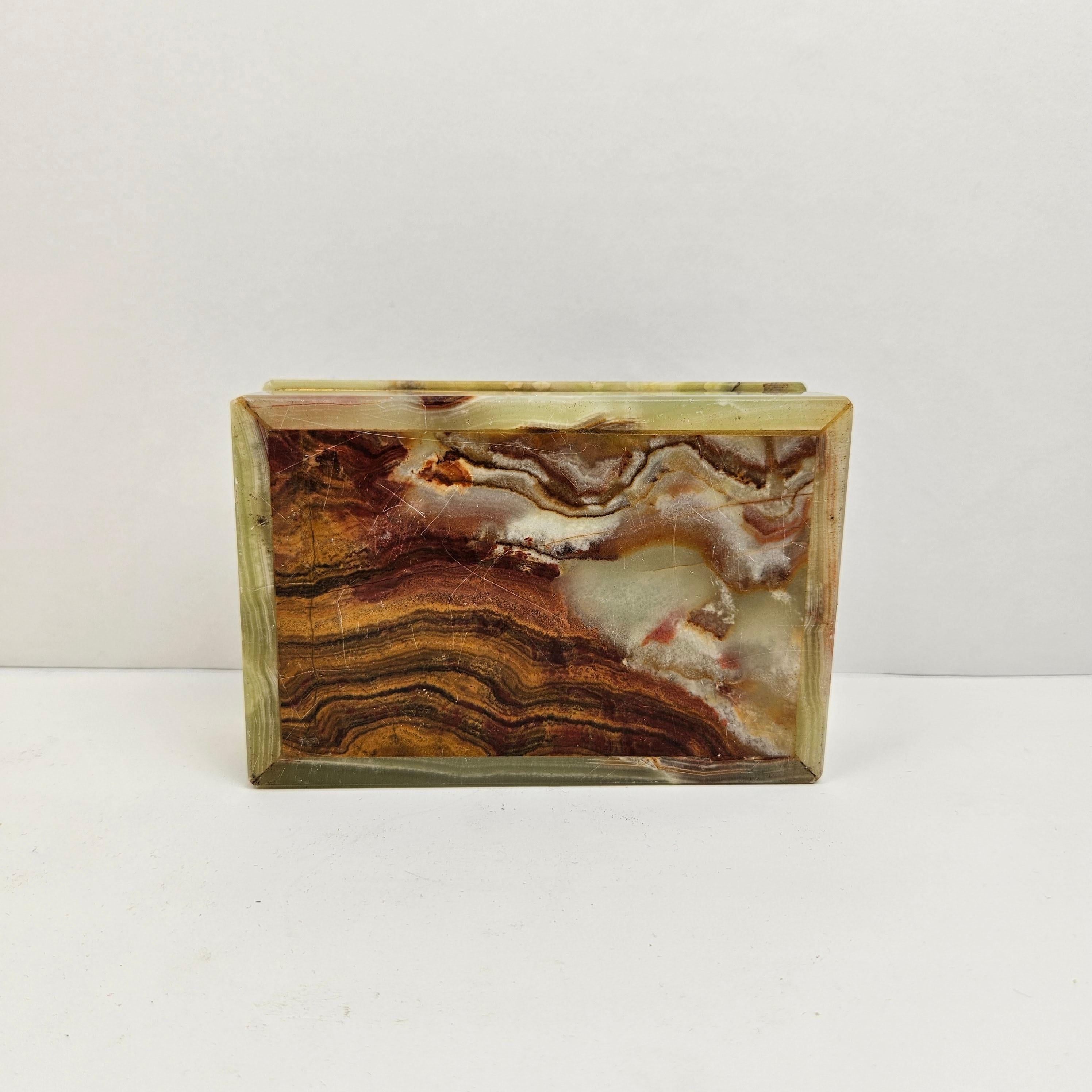Charming Marble Decorative or Jewelry Box, Italy For Sale 1