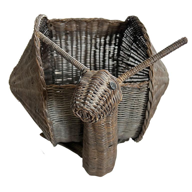 Charming Mid-Century French Wicker Snail Basket, c. 1960s 4