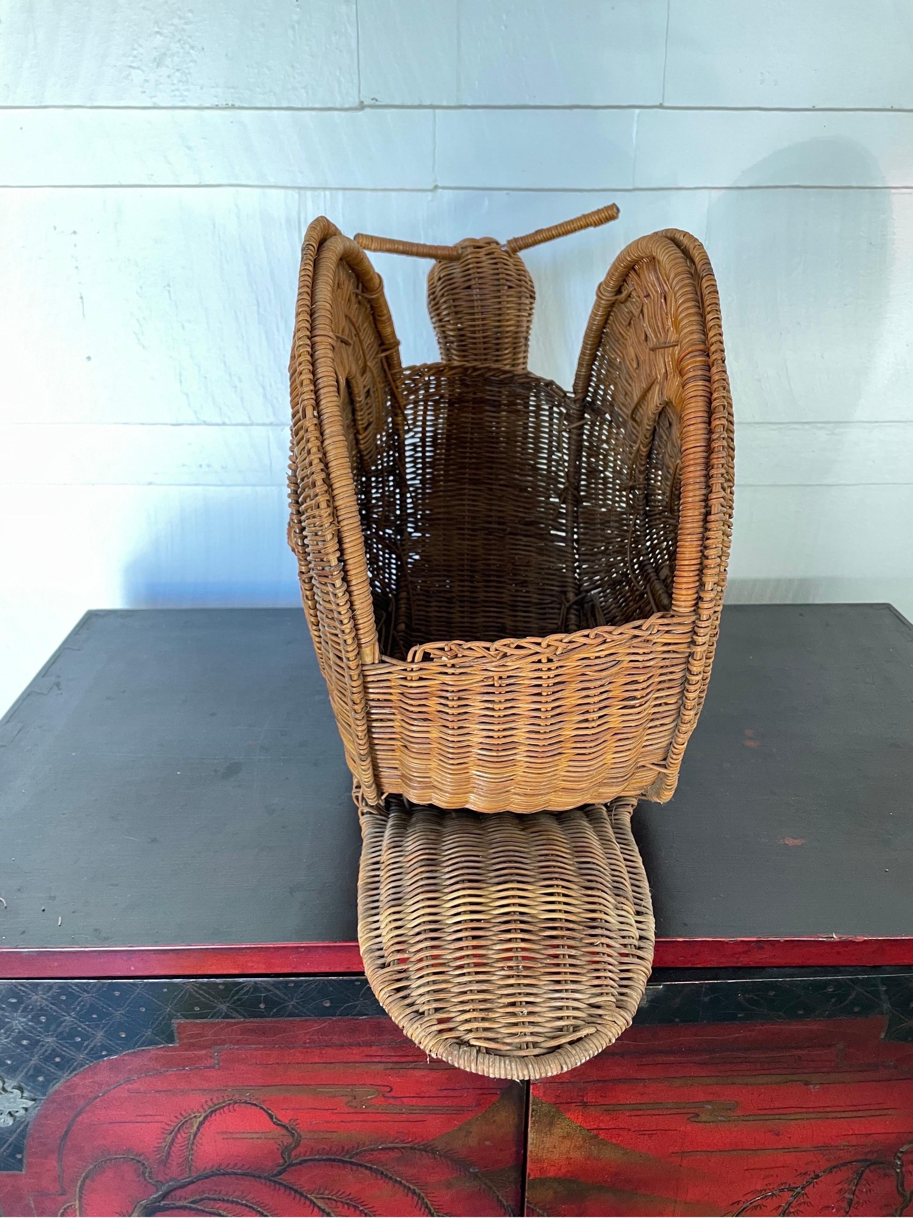 Mid-Century Modern Charming Mid-Century Wicker Magazine Stand in the Shape of a Snail For Sale