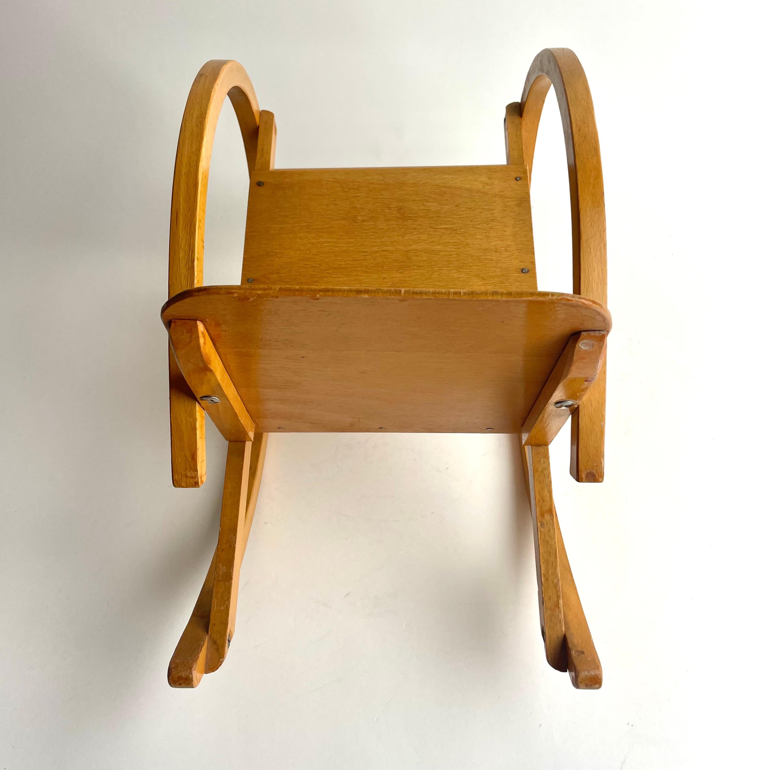 Encantadora mecedora Art Decó en miniatura de haya, estilo Bauhaus, años 30 en venta 4