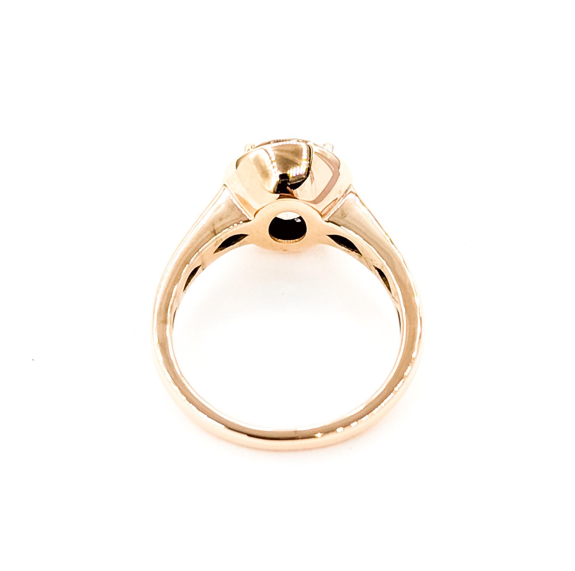 Charmante Morganit & Diamant Halb-Halo Ring in 14k im Angebot 1