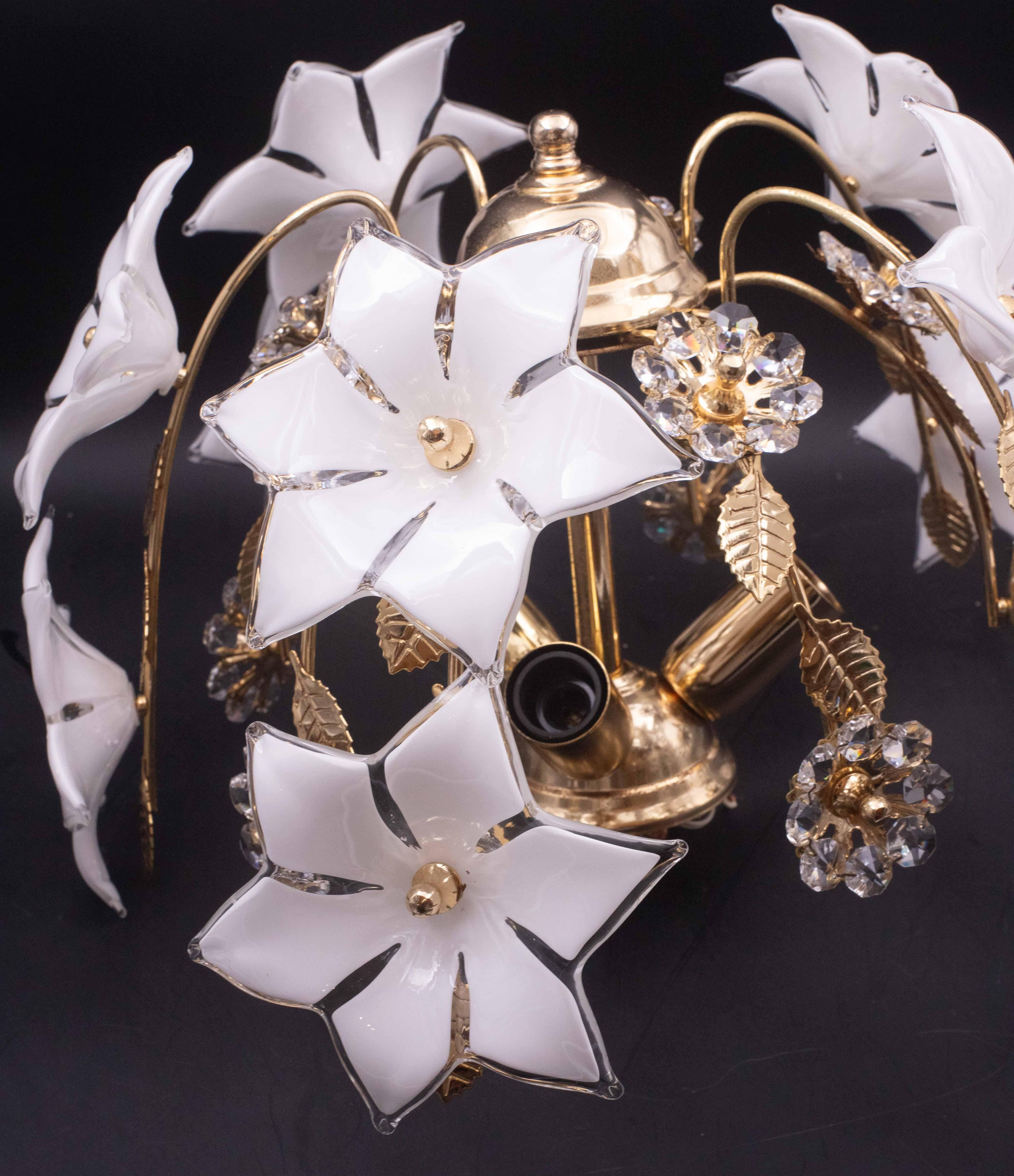 Charming Murano and Crystal Glass Vintage Ceiling Light White Flowers, 1970s For Sale 7