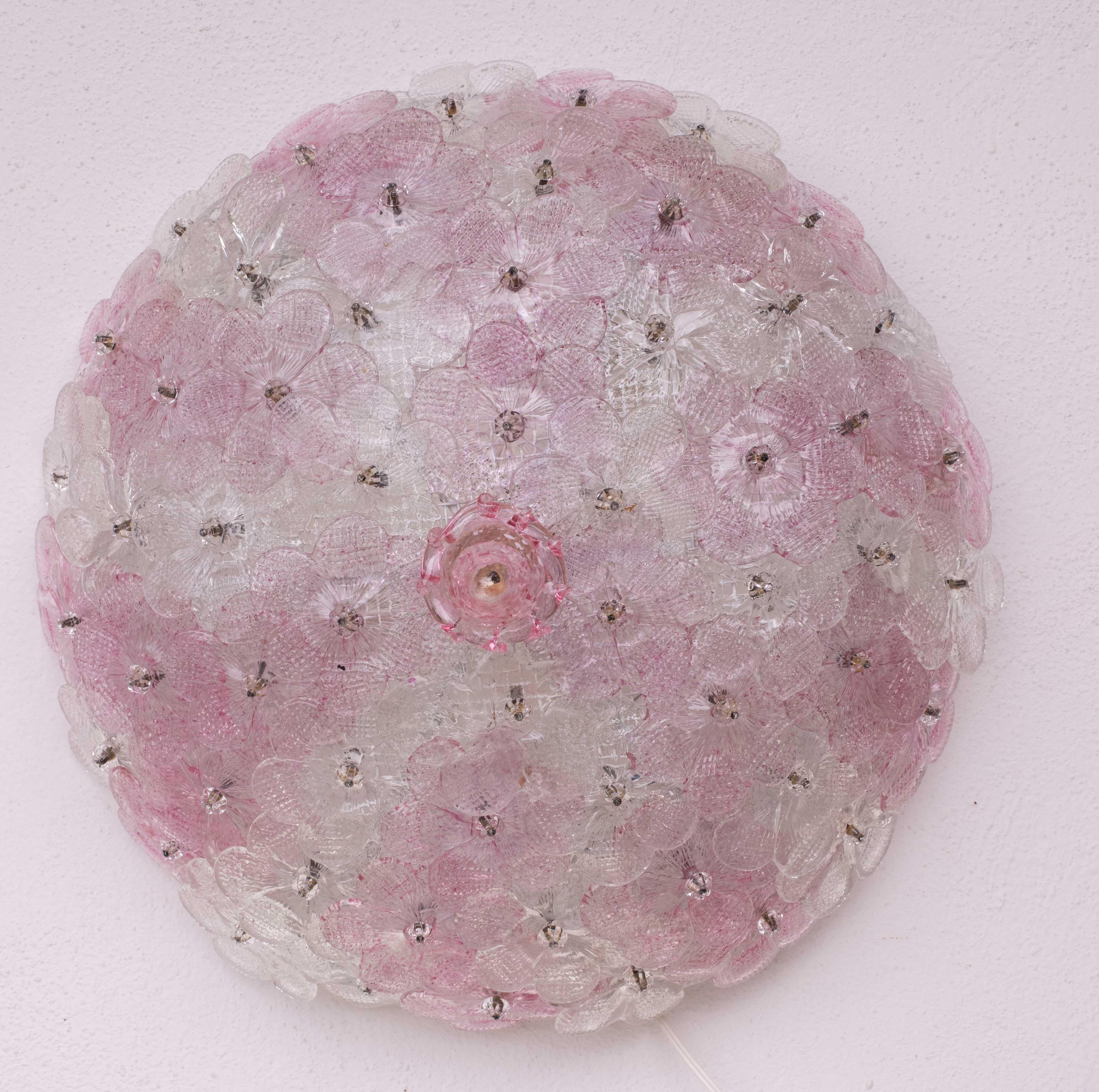 Fin du 20e siècle Charmant plafonnier de Murano rose Fleur de Seguso pour Venini, Italie, 1970 en vente