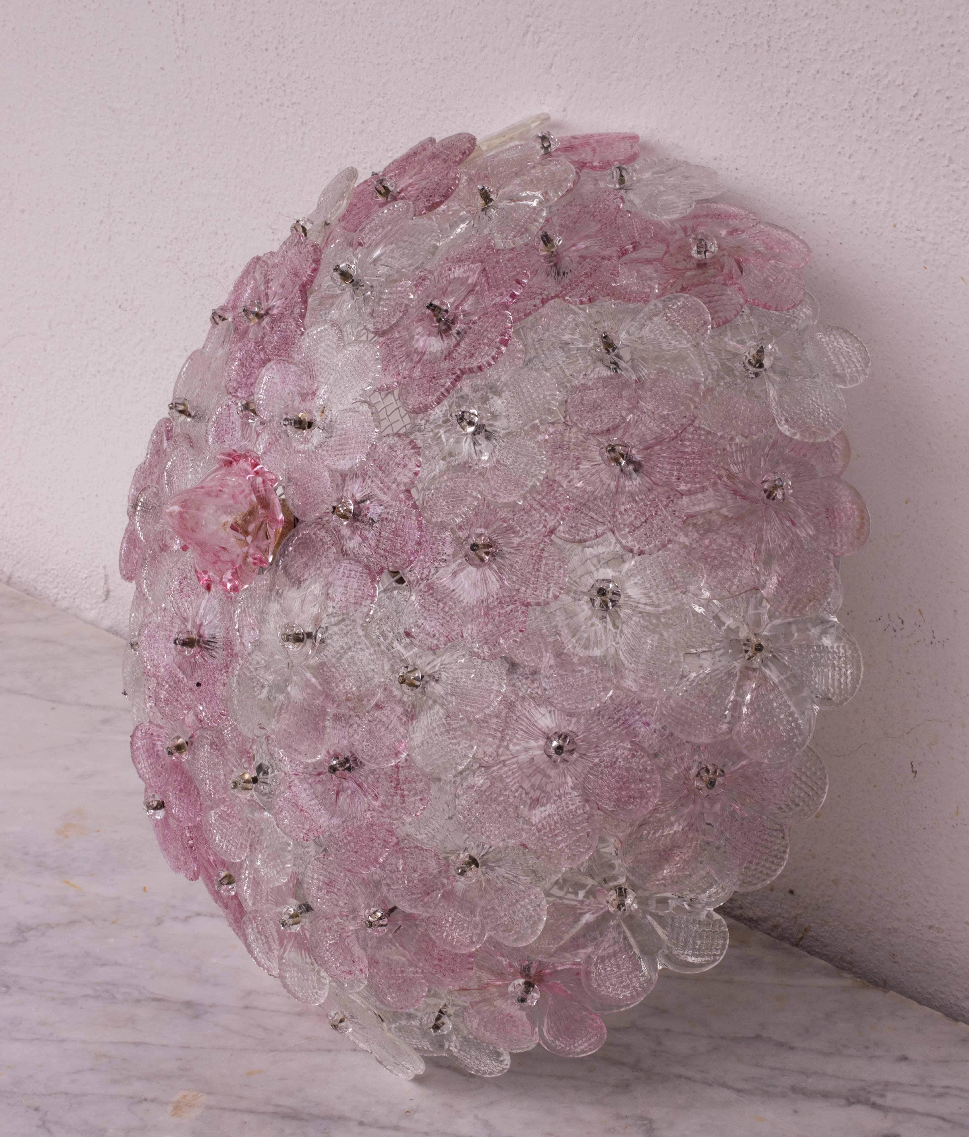 Verre de Murano Charmant plafonnier de Murano rose Fleur de Seguso pour Venini, Italie, 1970 en vente