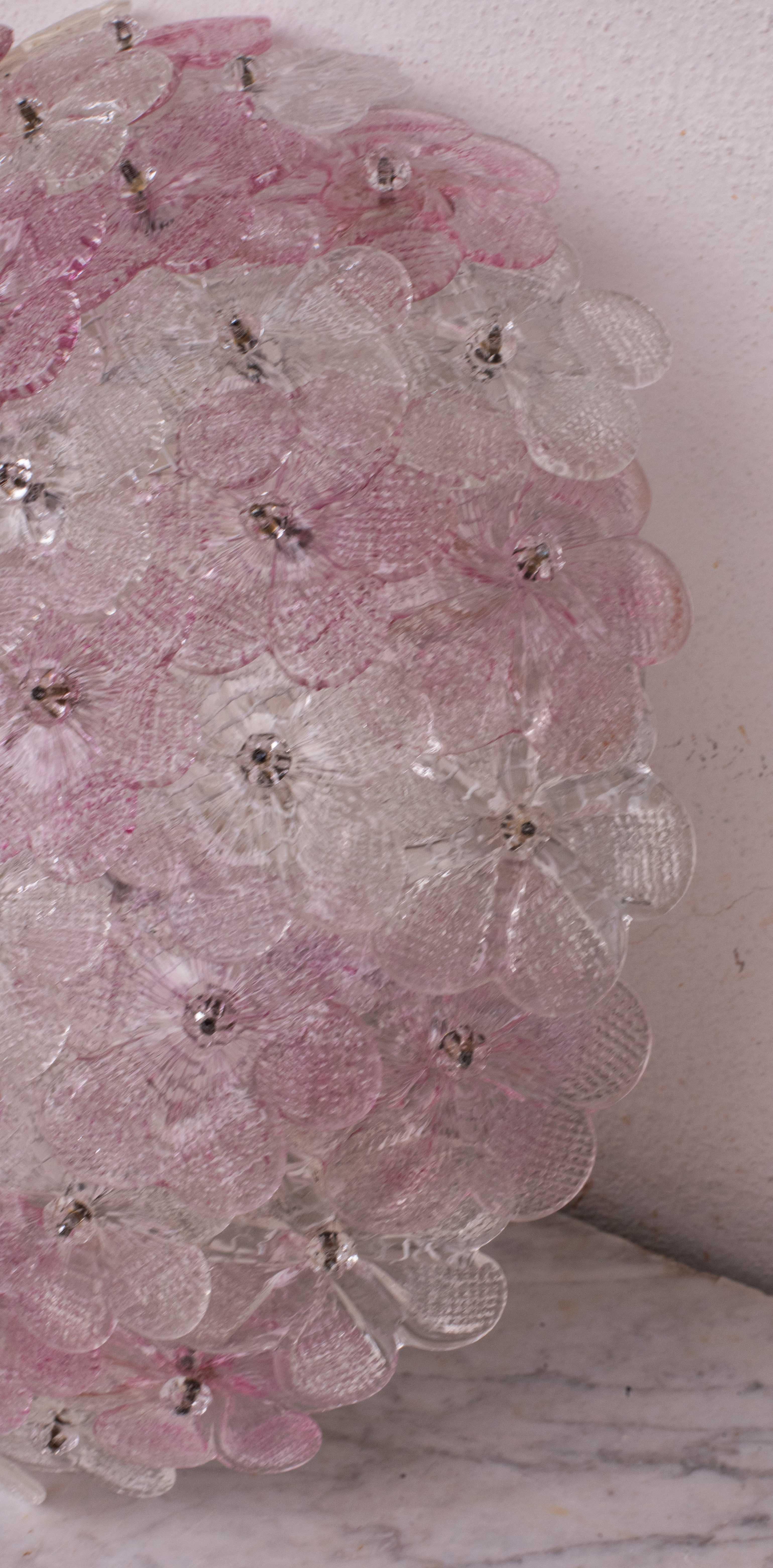 Charmant plafonnier de Murano rose Fleur de Seguso pour Venini, Italie, 1970 en vente 1