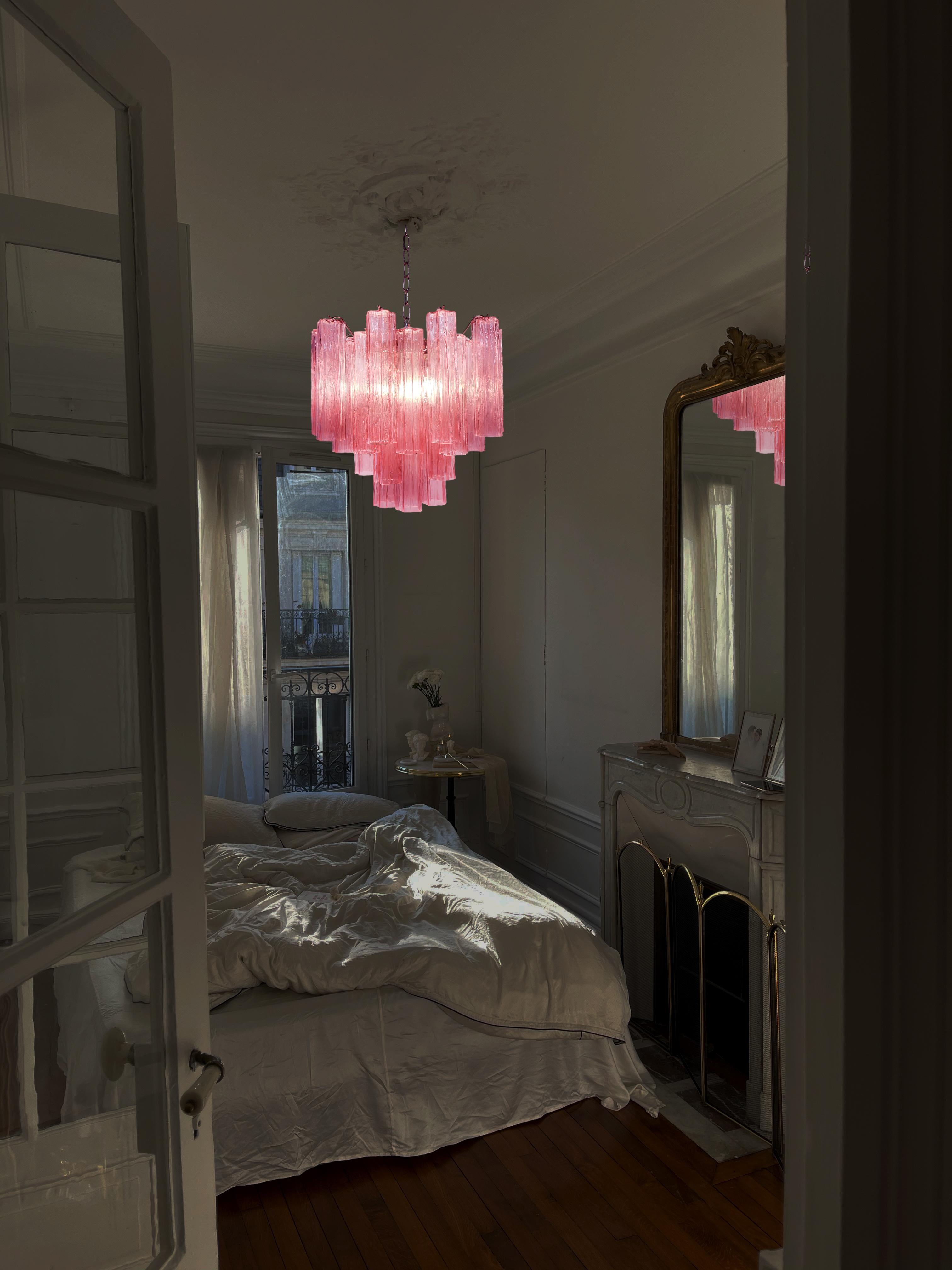 Charming Murano Chandelier by Valentina Planta For Sale 3