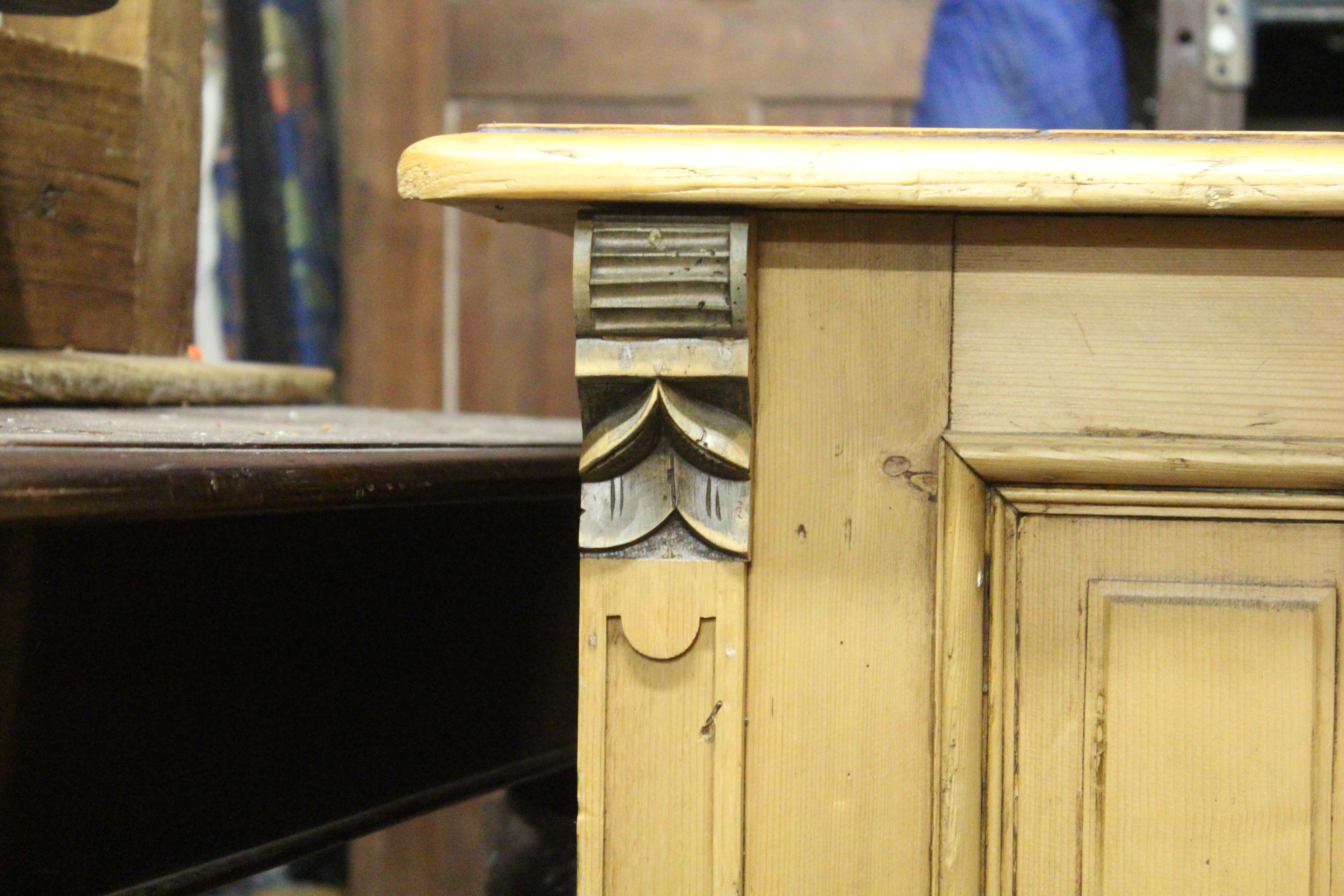 Charming Old English Pine Desk with Great Details For Sale 3