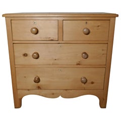 Charming Old Georgian Pine Chest of Drawers