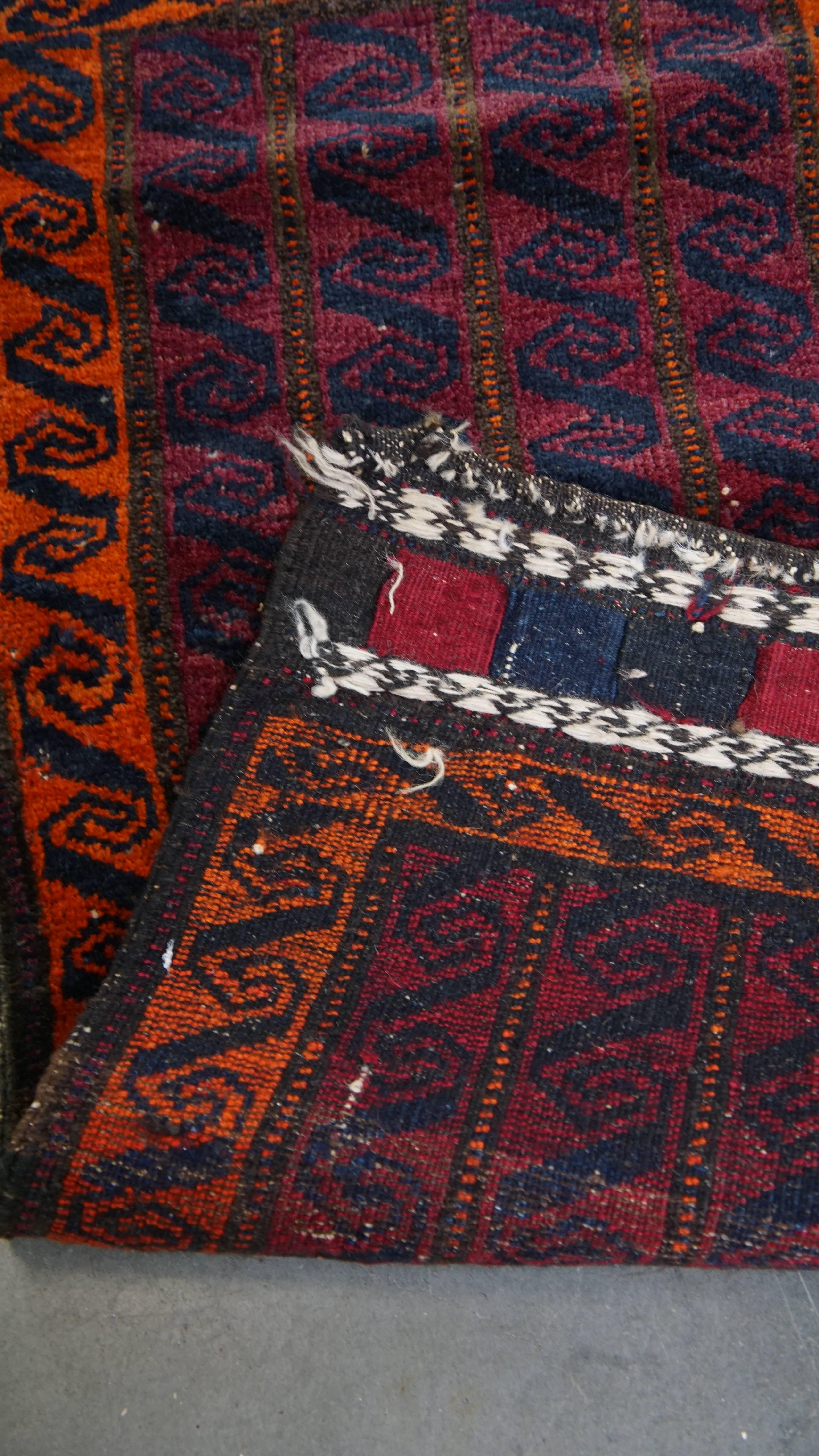 Charming Oriental Vintage Rug 92x40cm In Fair Condition For Sale In Harderwijk, NL