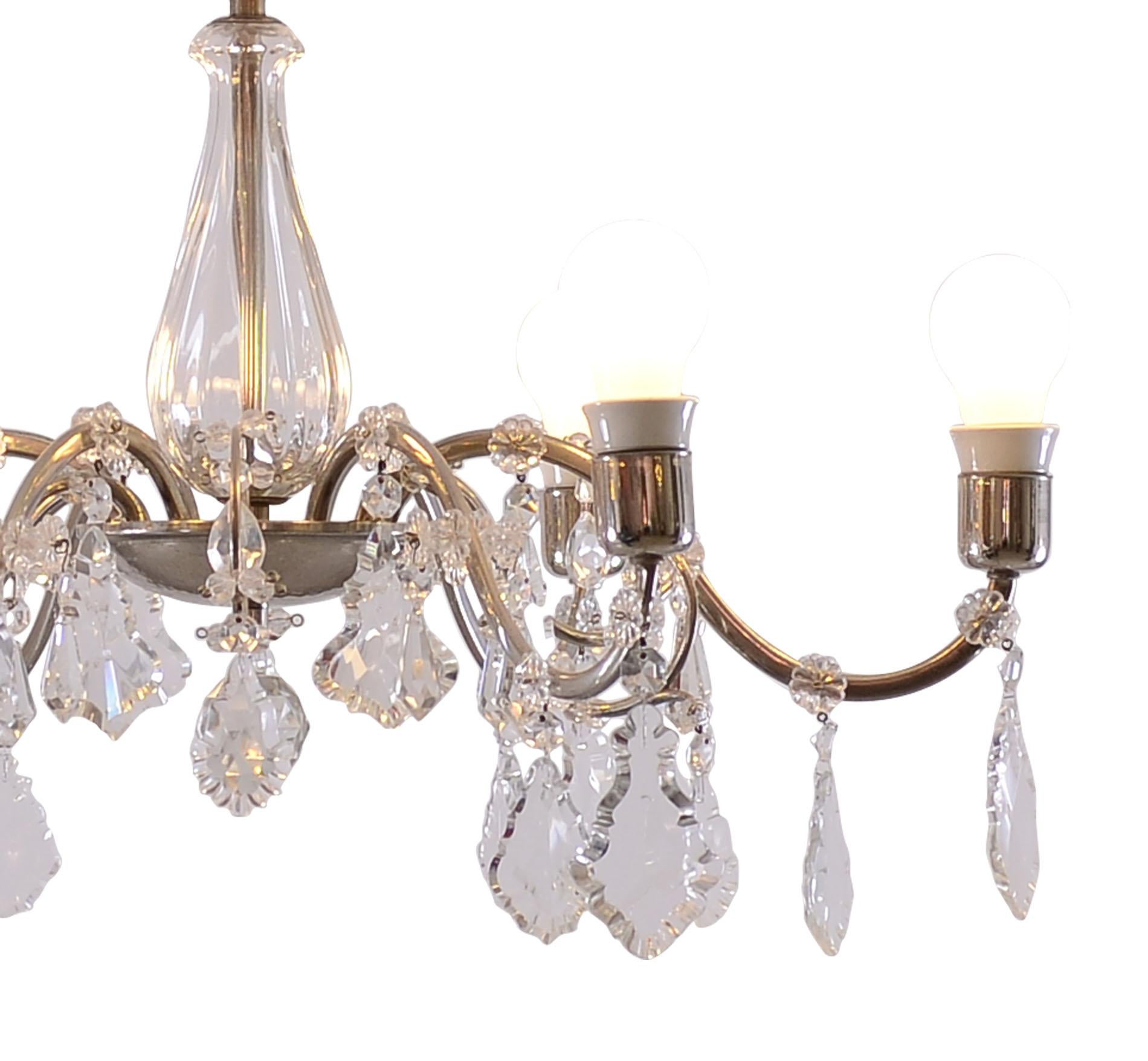 Hand-Crafted Charming Original Mid-Century Modern Brass and Crystal Glass Chandelier For Sale