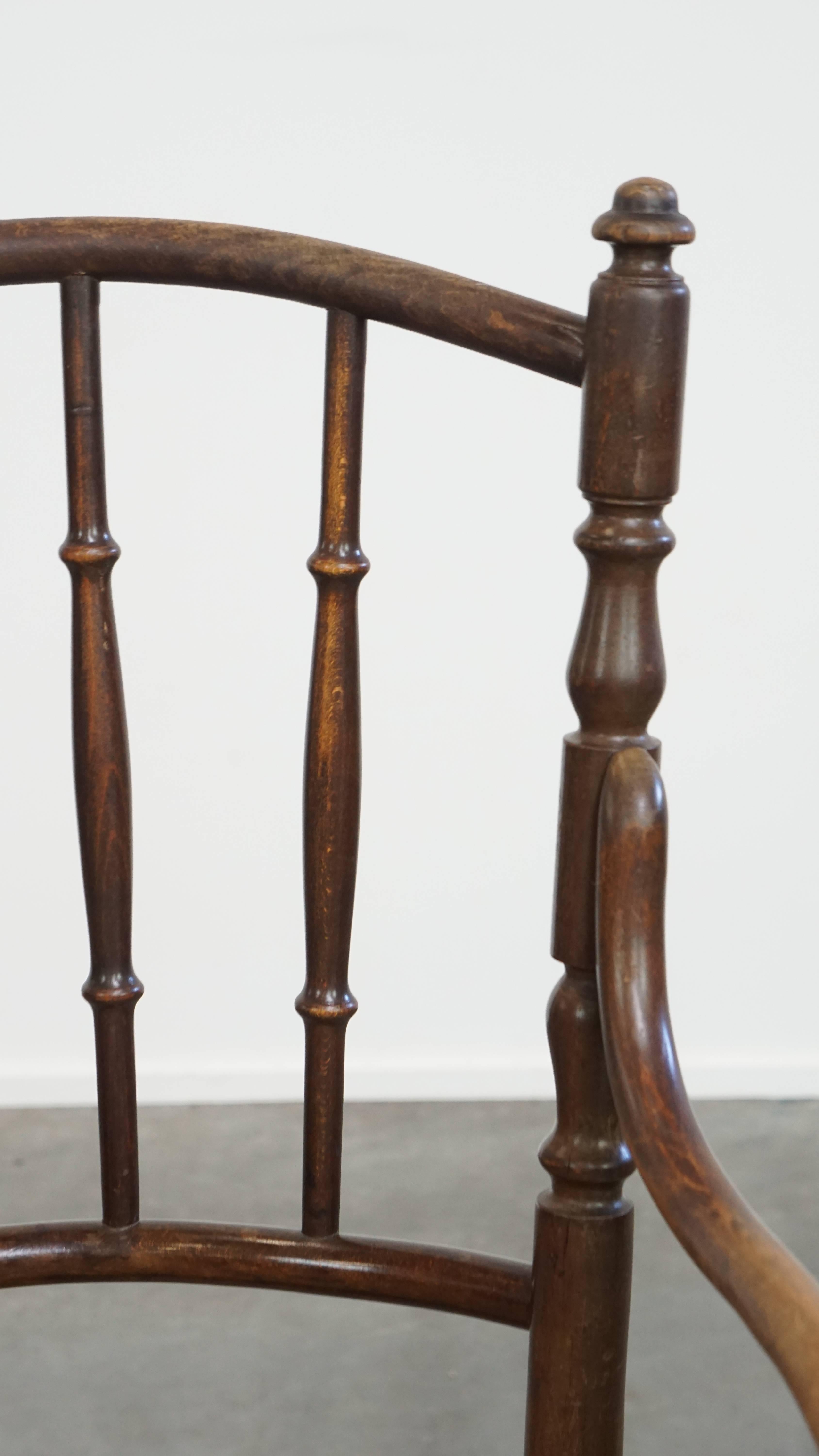 Incantevole sedia bistrot originale d'epoca Thonet con braccioli in vendita 3
