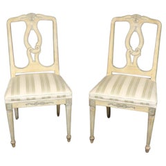 Charmantes Paar Louis XVI Stil Farbe dekoriert Boudoir Schlafzimmer Stühle