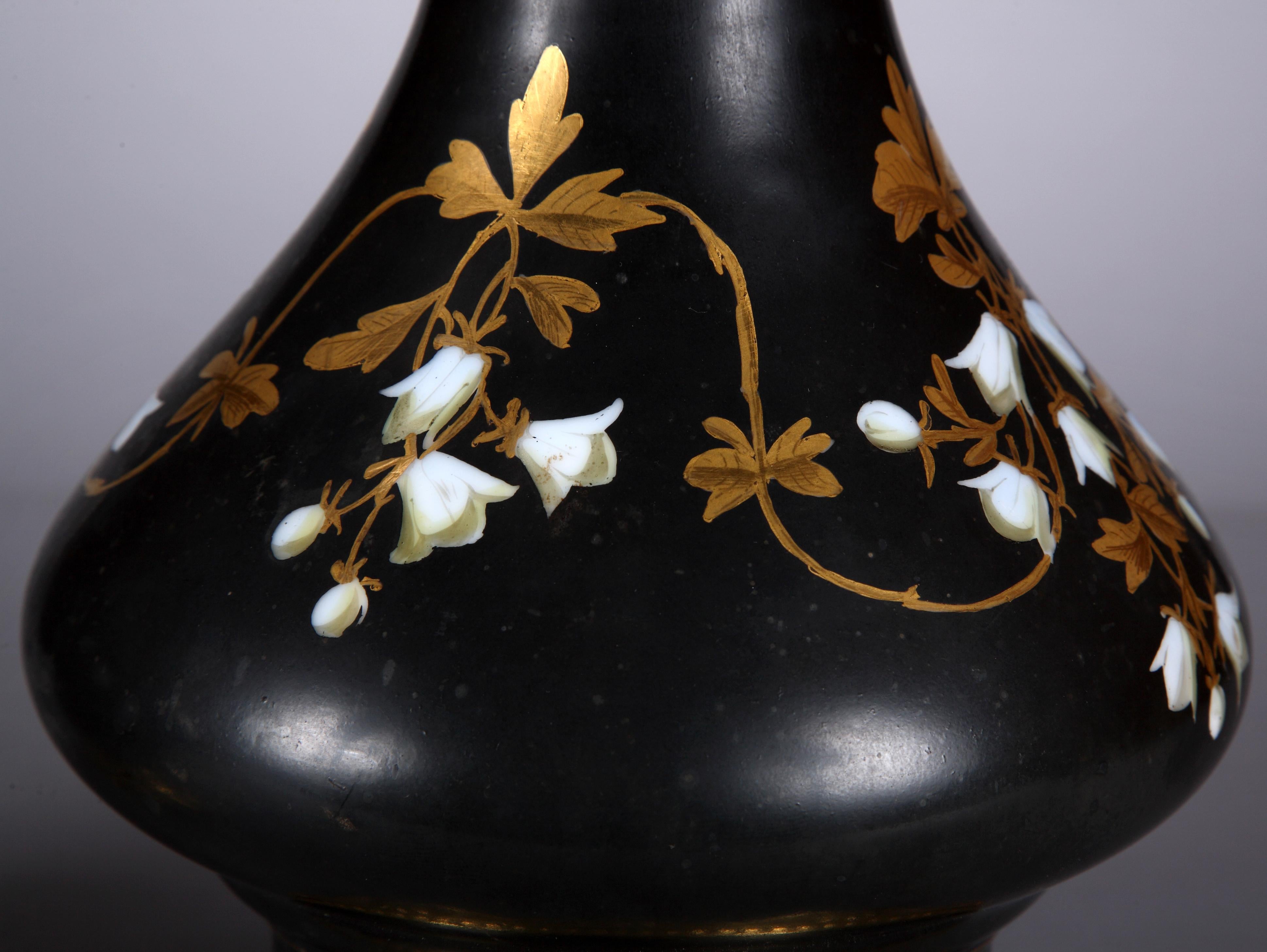 Charming Pair of Black Porcelain Lamps In Good Condition In PARIS, FR