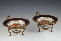 Charmantes Paar Louis XVI Stil ""Sèvres"" Tellern, Frankreich, um 1880