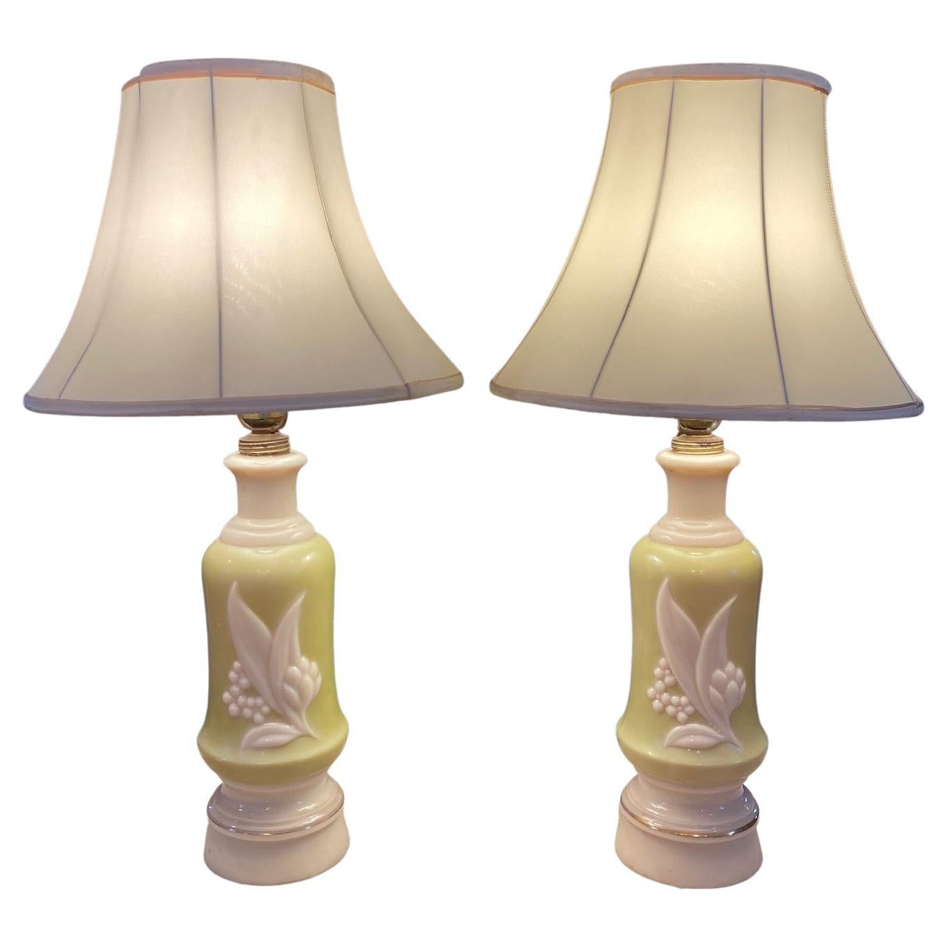 Charming Pair of Vintage Aladin Molded Glass Table Lamps For Sale