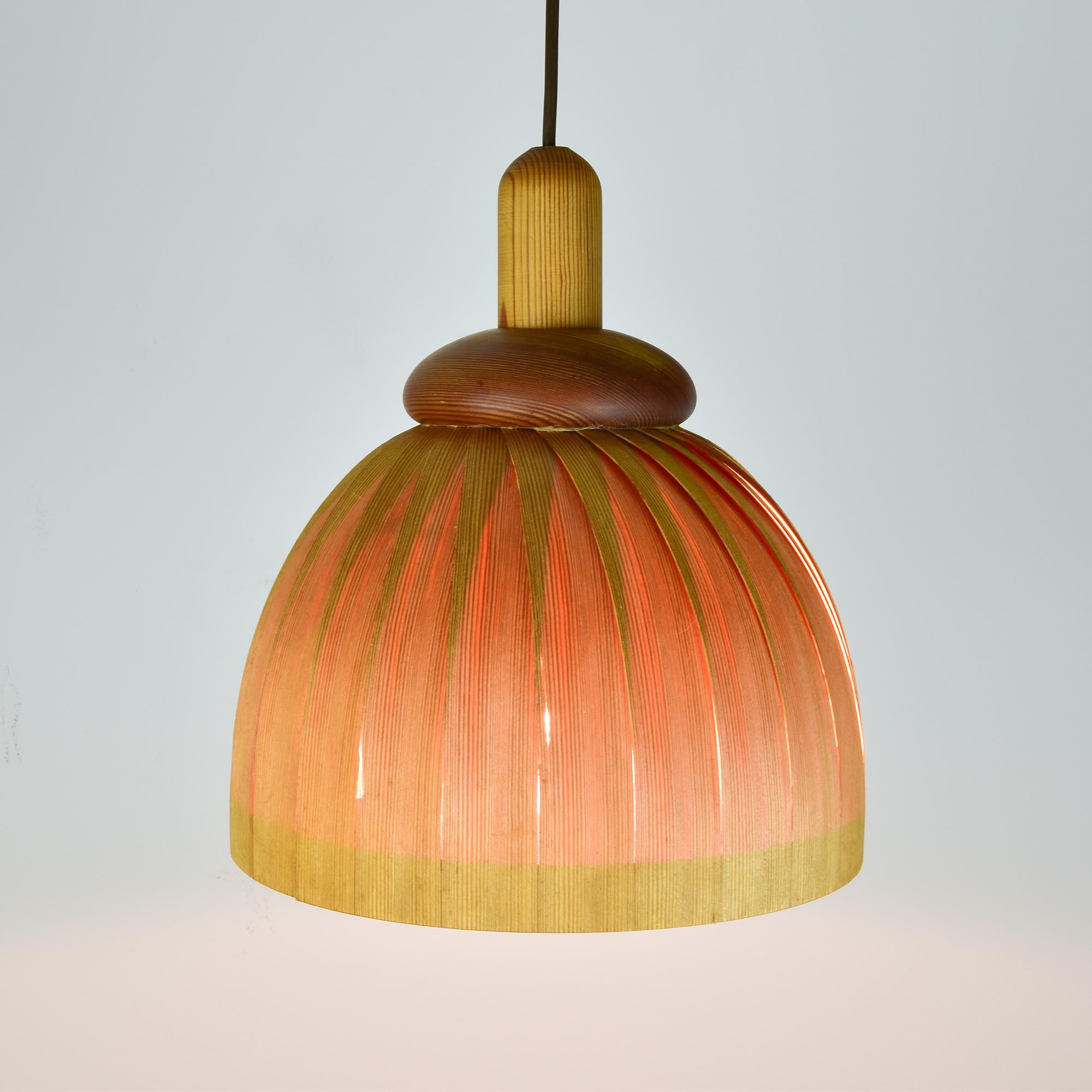 Incantevole lampada a sospensione di Hans-Agne Jakobsson Ellysett 1970s Scandinavian Design In condizioni buone in vendita a Bad Säckingen, DE