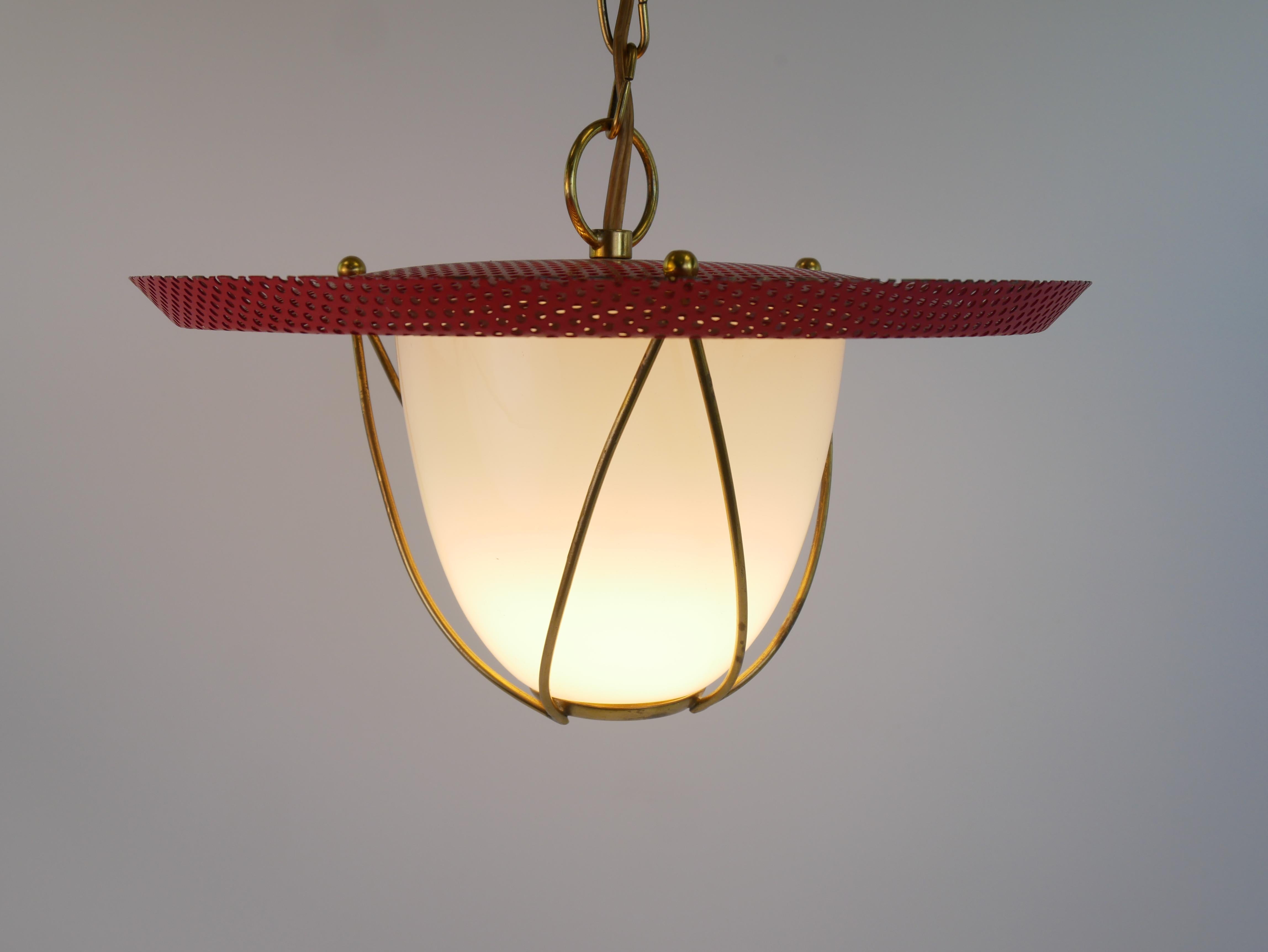 Incantevole lampada a sospensione nello stile di Mathieu Mategot circa 1950 in vendita 5
