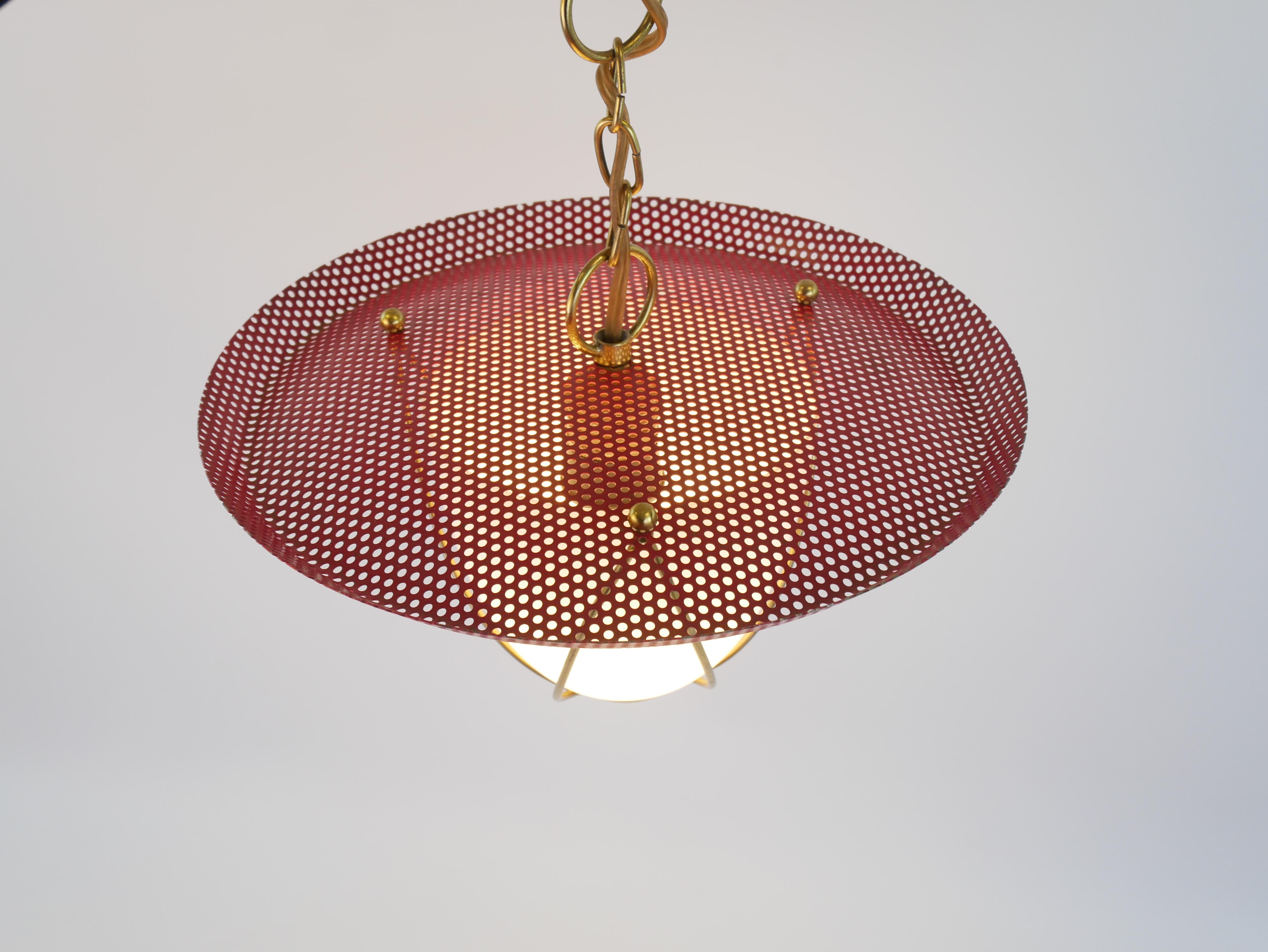 Incantevole lampada a sospensione nello stile di Mathieu Mategot circa 1950 in vendita 6