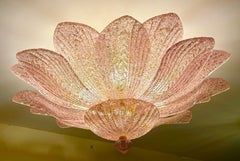 Encantadora lámpara empotrada de cristal de Murano con amatista rosa y copos de oro