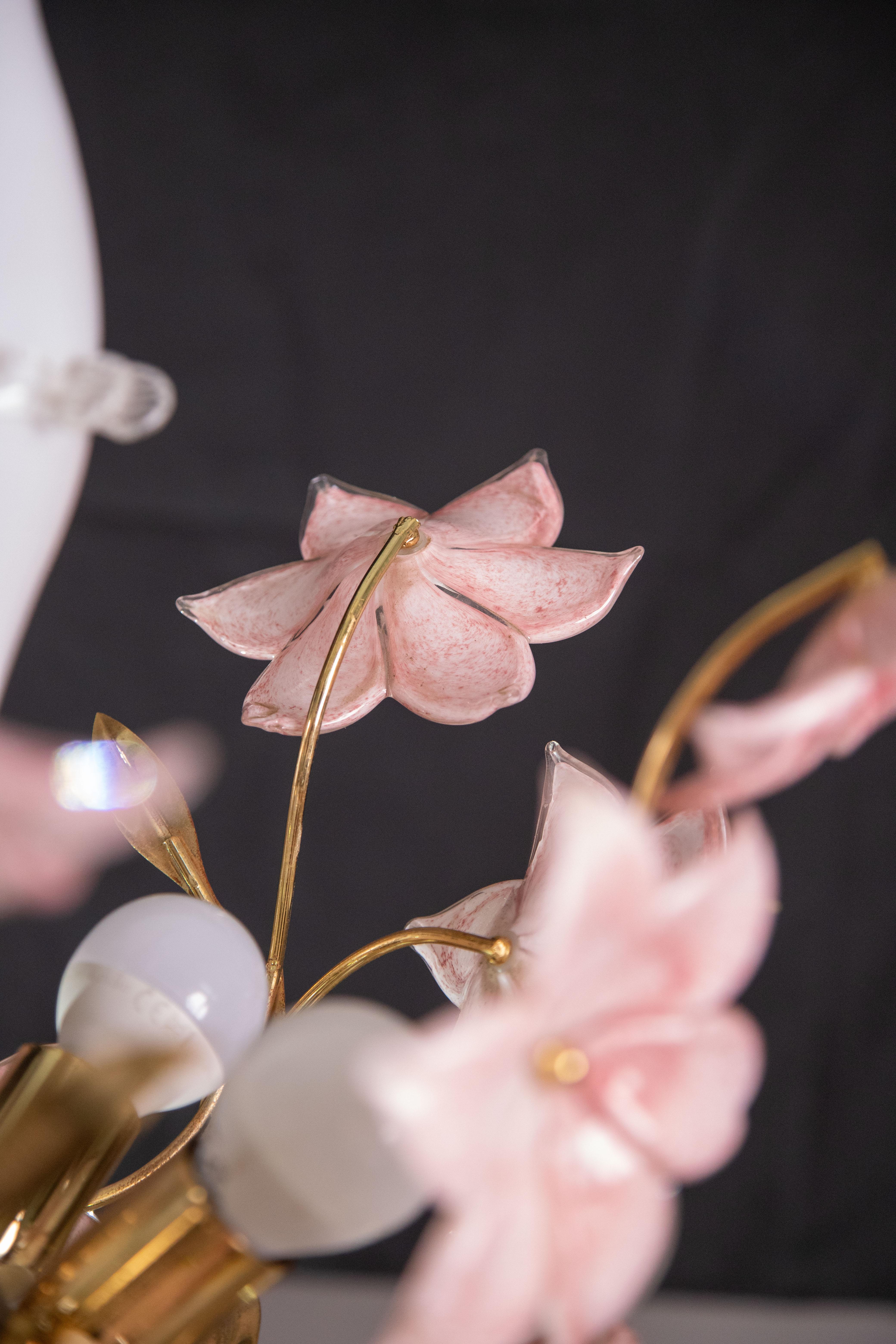 Charming Pink Flowers Murano Chandelier, 1970s For Sale 2