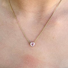 Charmante Rosa Saphir & 18k Gold Halskette