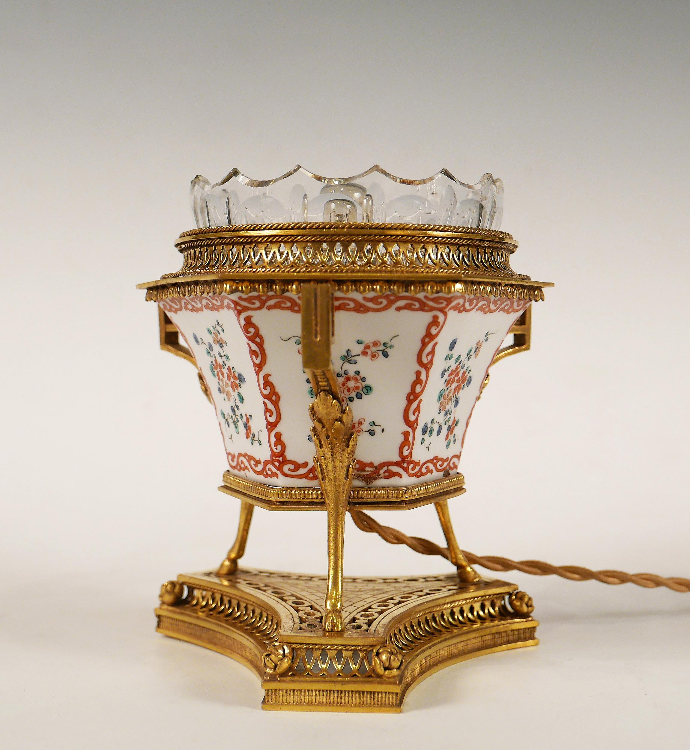 Gilt Charming Porcelain Night Lamp attr. to L'Escalier de Cristal, France, Circa 1880 For Sale