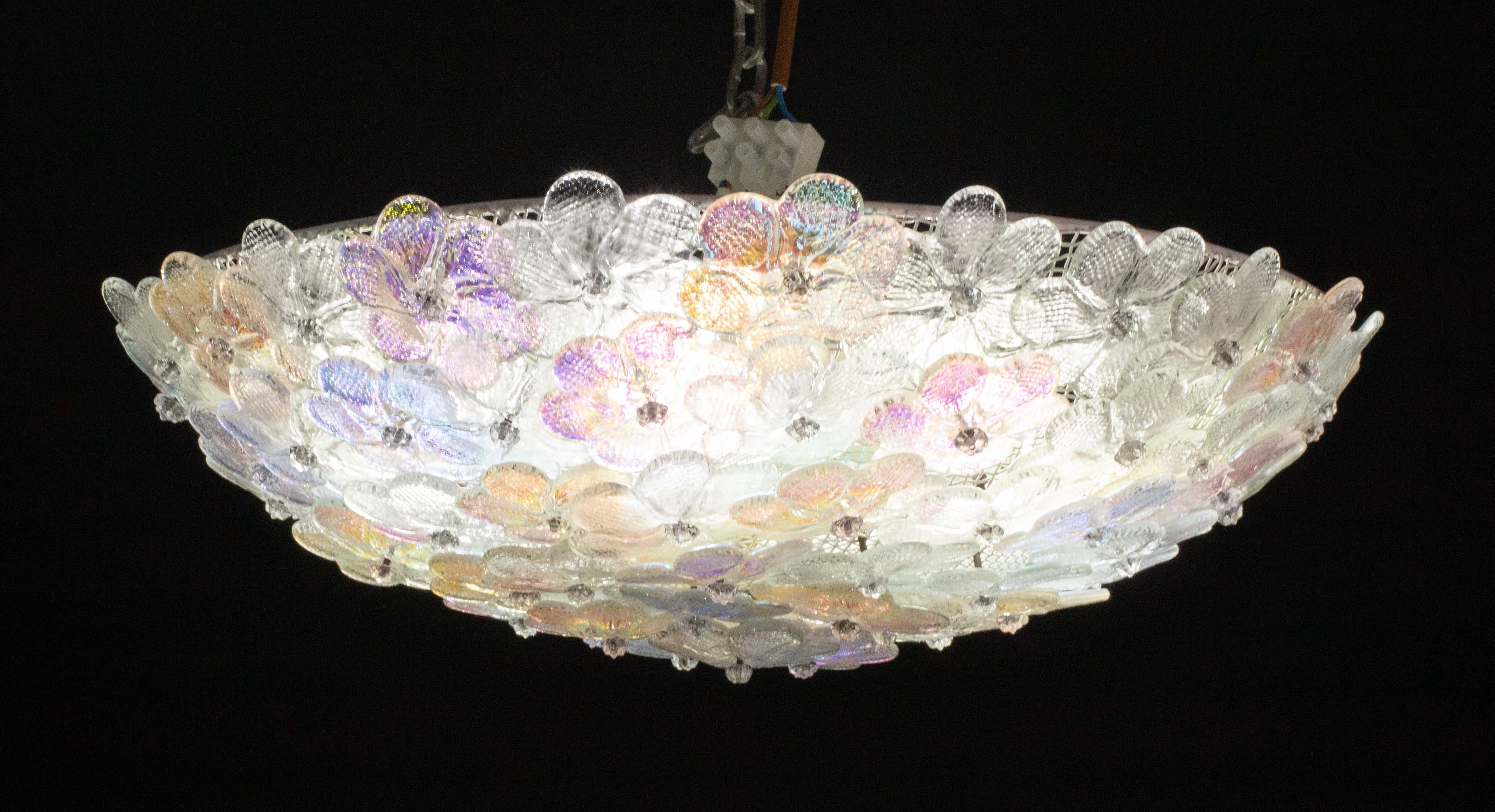 Late 20th Century Charming Rainbow Large Size Murano Ceiling Light Flower by Seguso for Venini For Sale