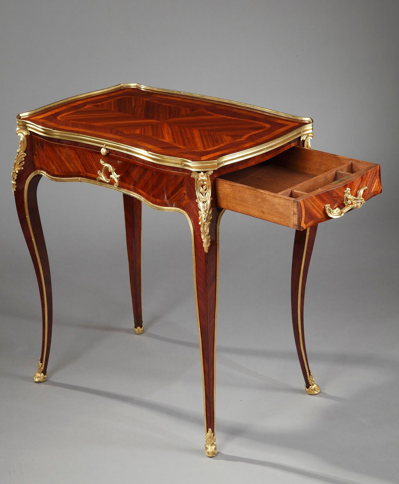 Louis XV Style Reading Table Attributed to H. Dasson, France, Circa 1885 For Sale 1