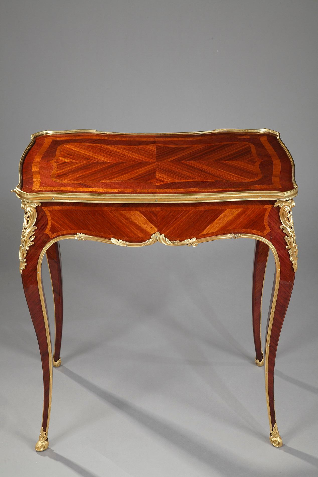 Louis XV Style Reading Table Attributed to H. Dasson, France, Circa 1885 For Sale 2