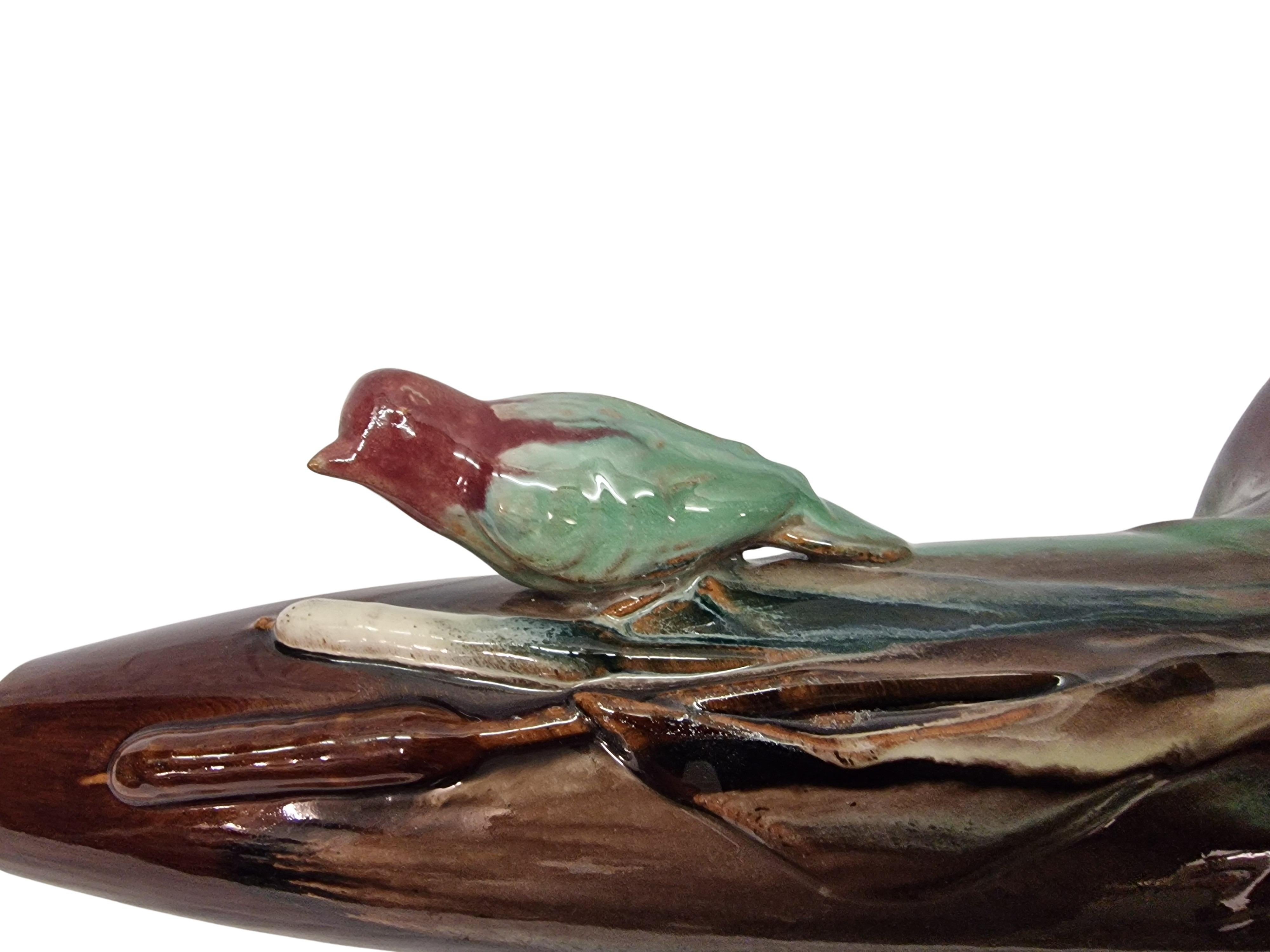 Smaltato Grazioso vaso con smalto a correre e motivi scultorei di uccelli, Art Déco, anni '20, Francia in vendita