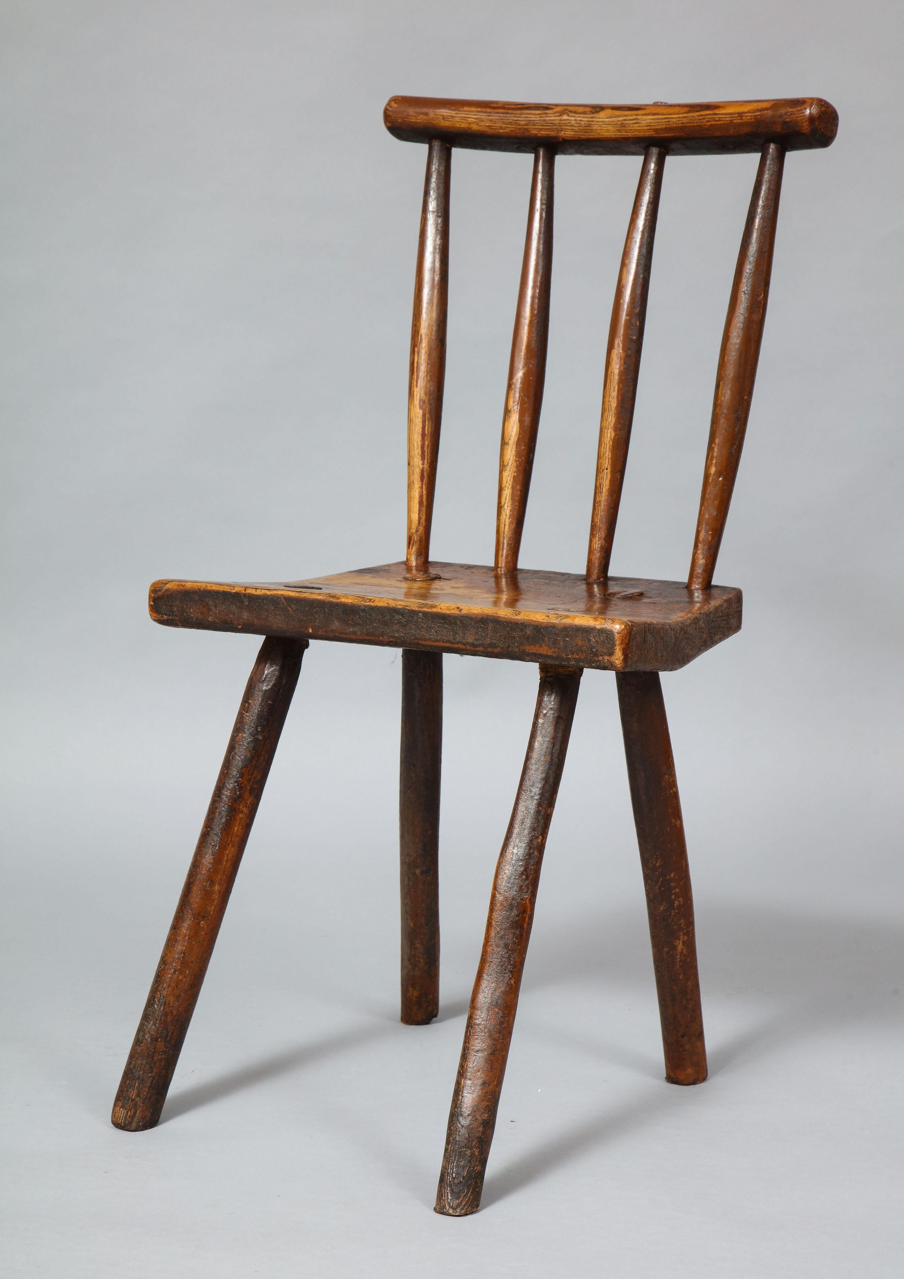 Charming Rustic Diminutive Windsor Chair 7