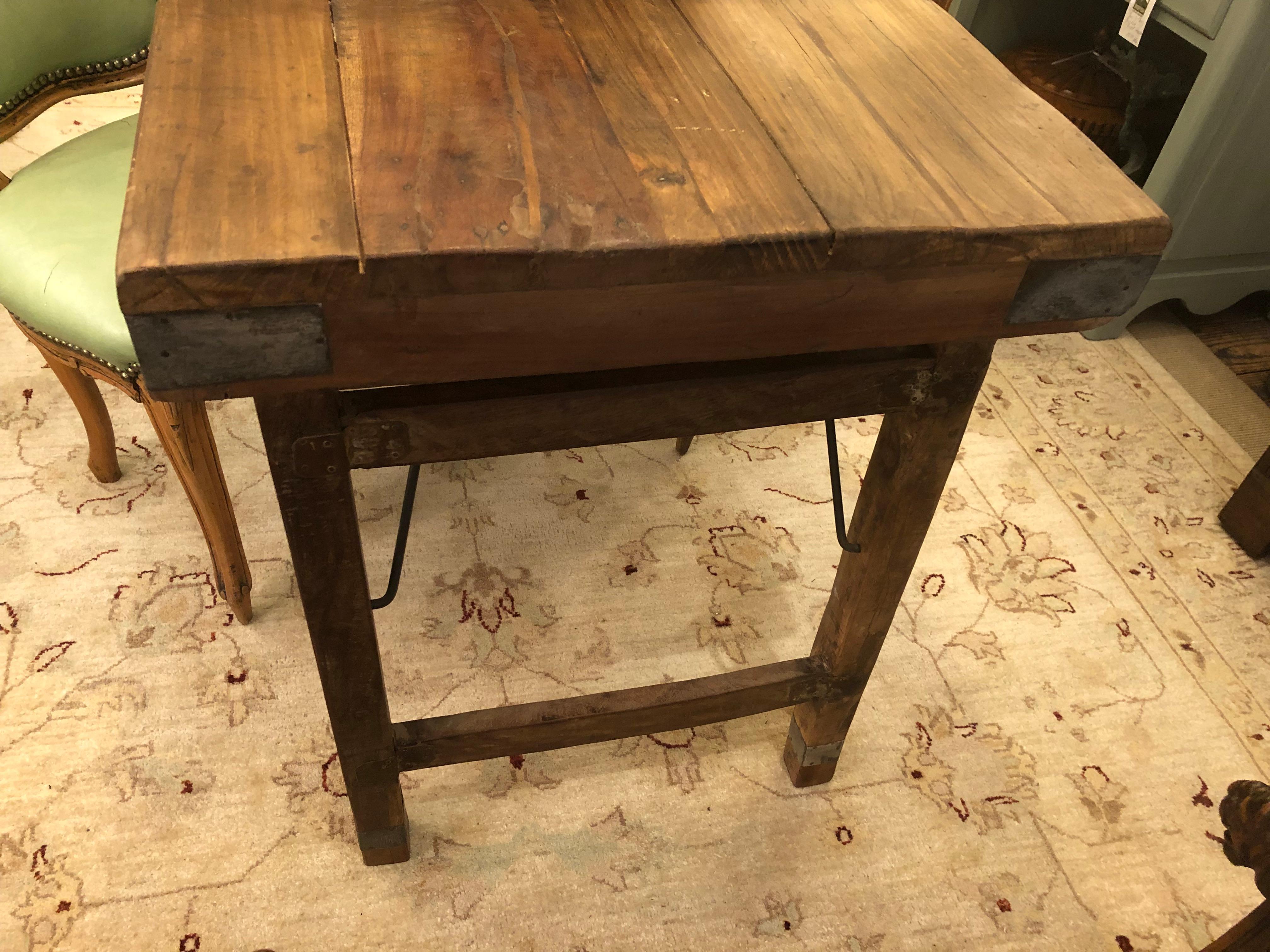 Charming Rustic Tavern Farmtable Console with Collapsible Legs 6